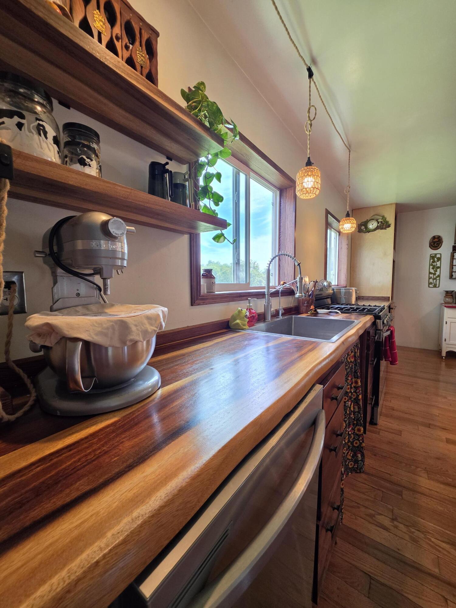 1665 Parker Road Property Photo 14