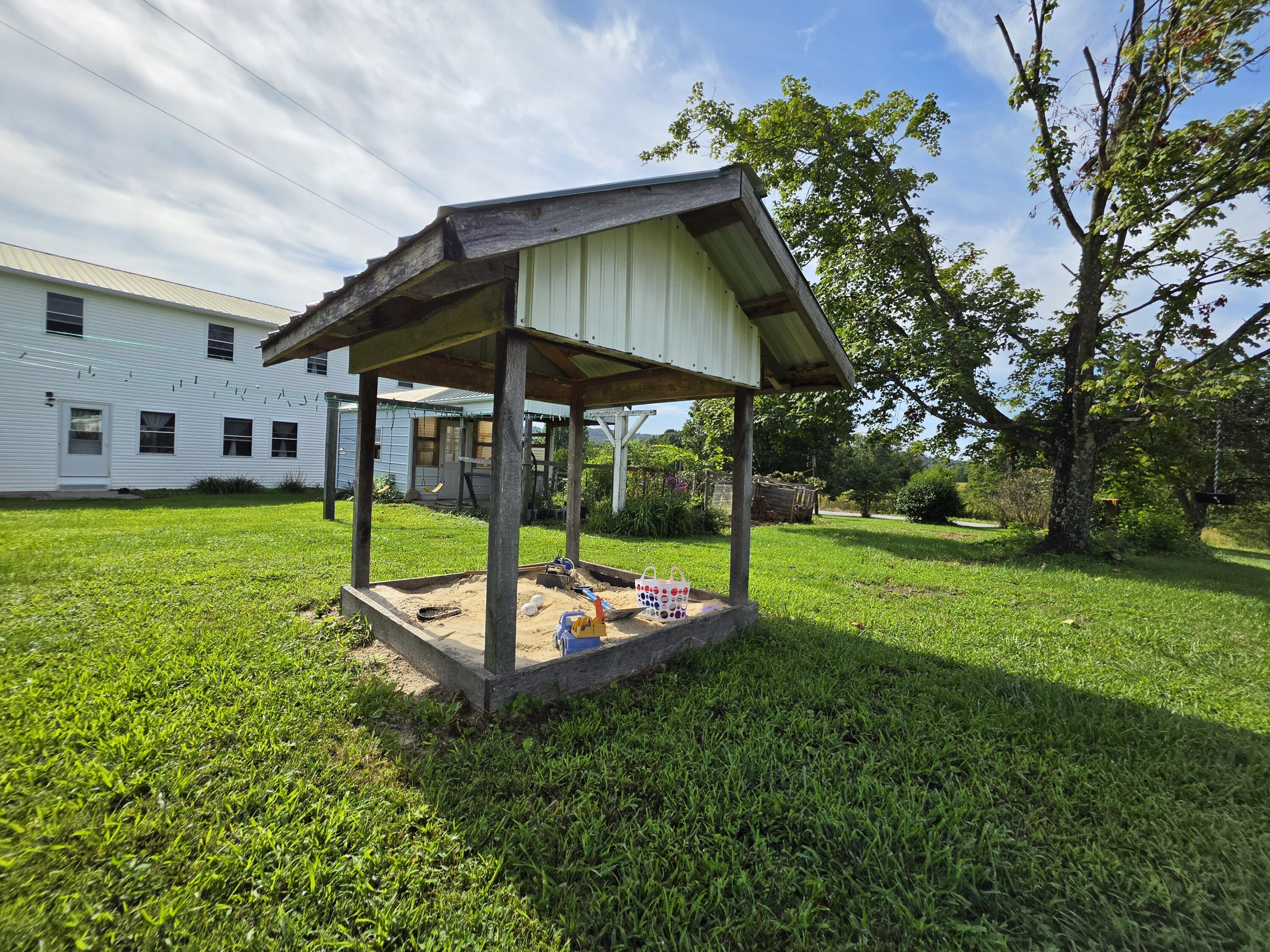 1665 Parker Road Property Photo 73