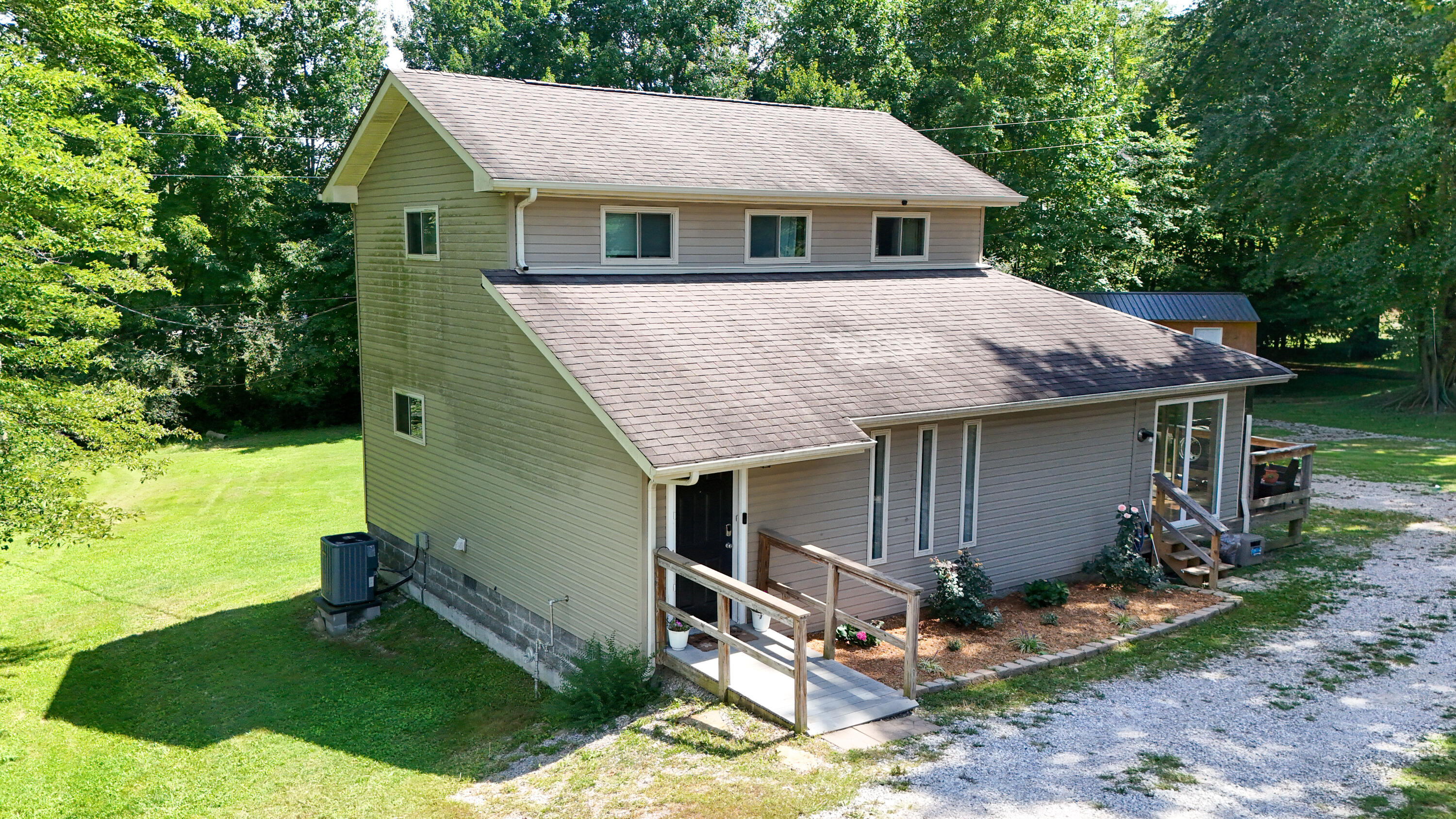 37 Renee Street Property Photo 2