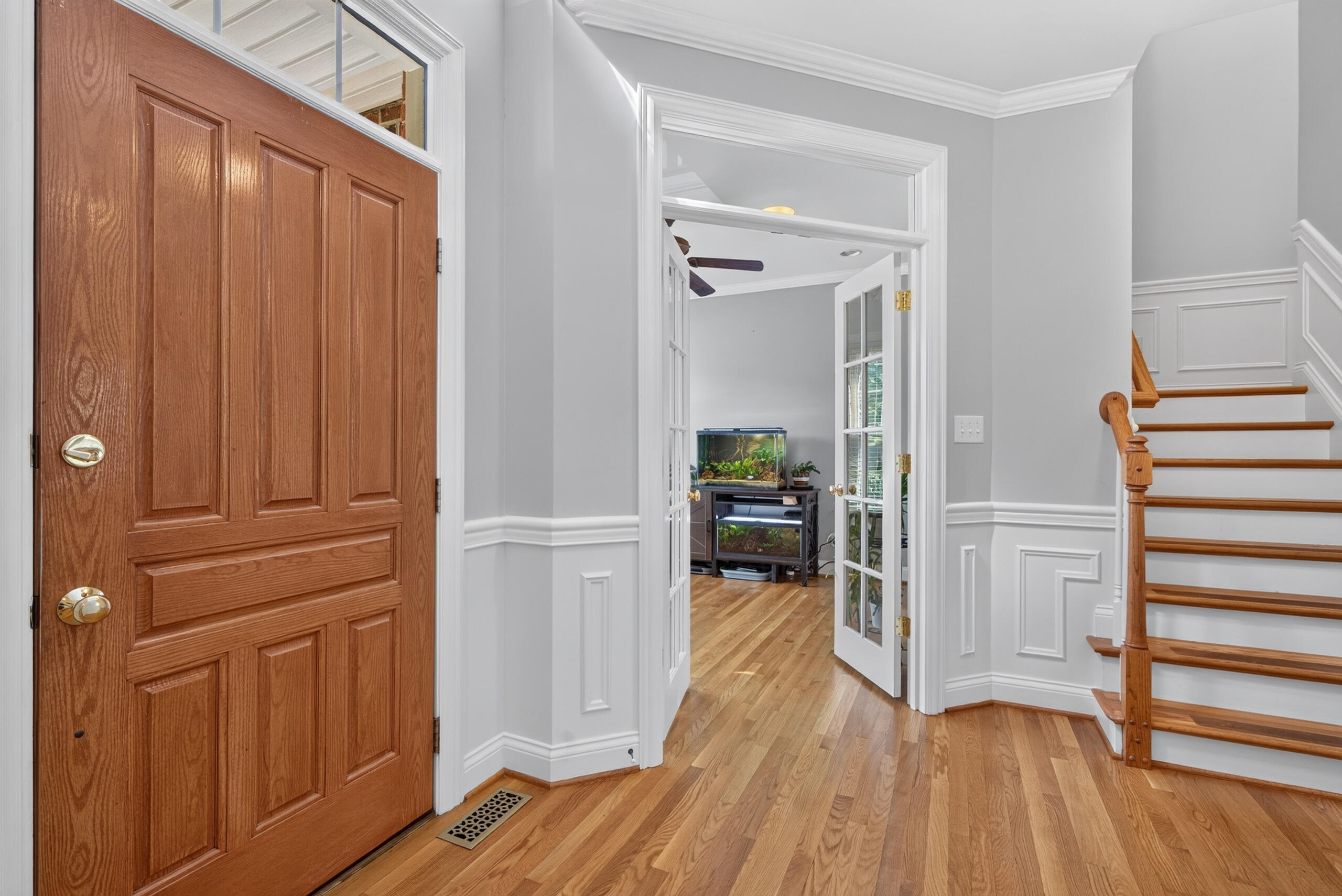 2213 Wilmington Lane Property Photo 4