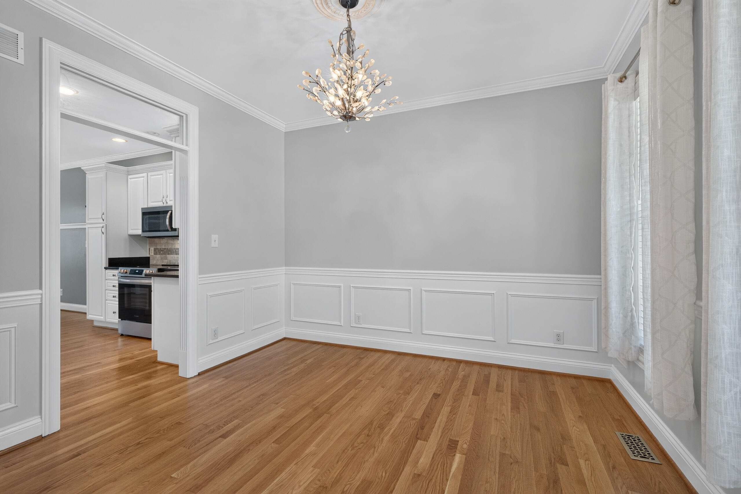 2213 Wilmington Lane Property Photo 5