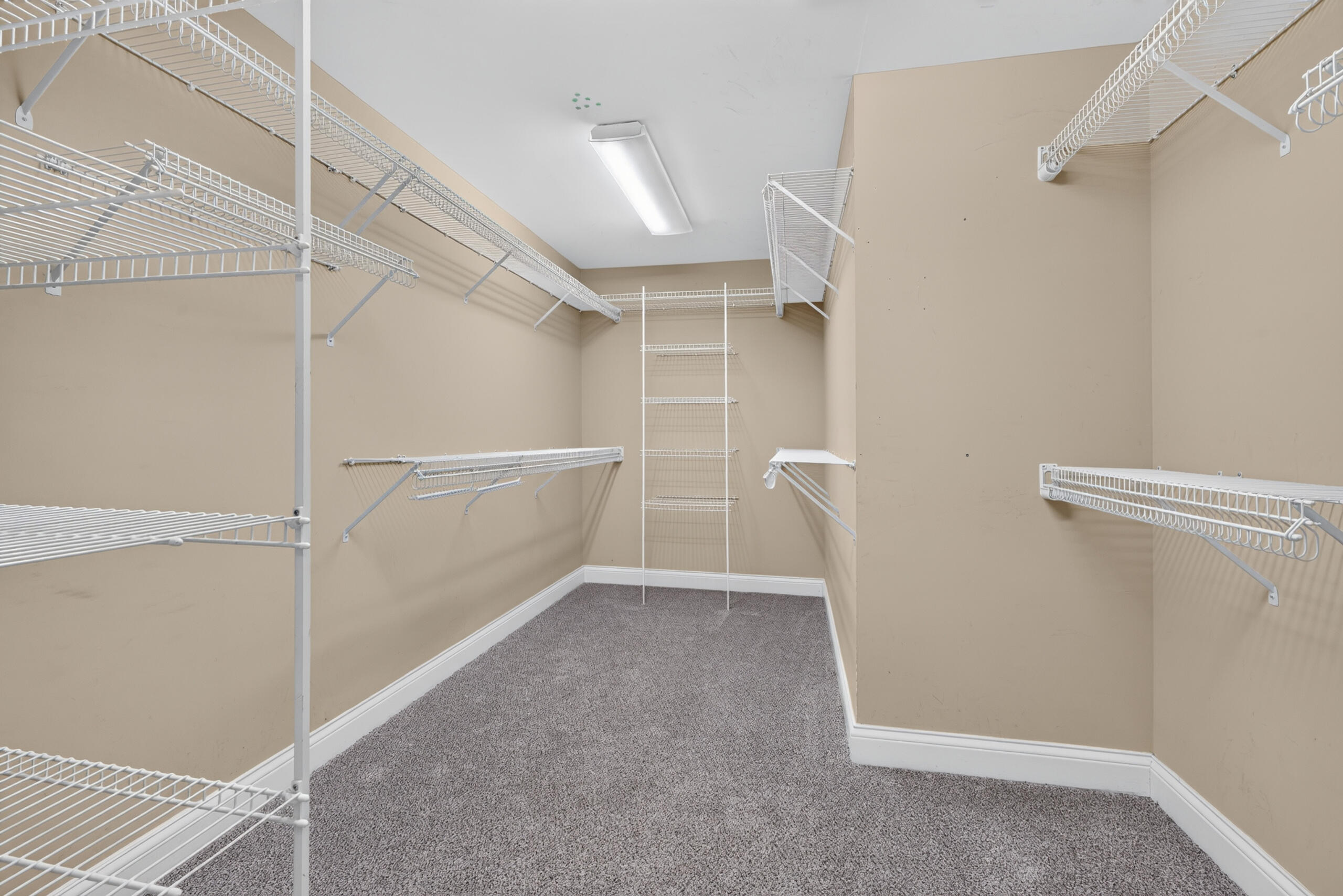 2213 Wilmington Lane Property Photo 28