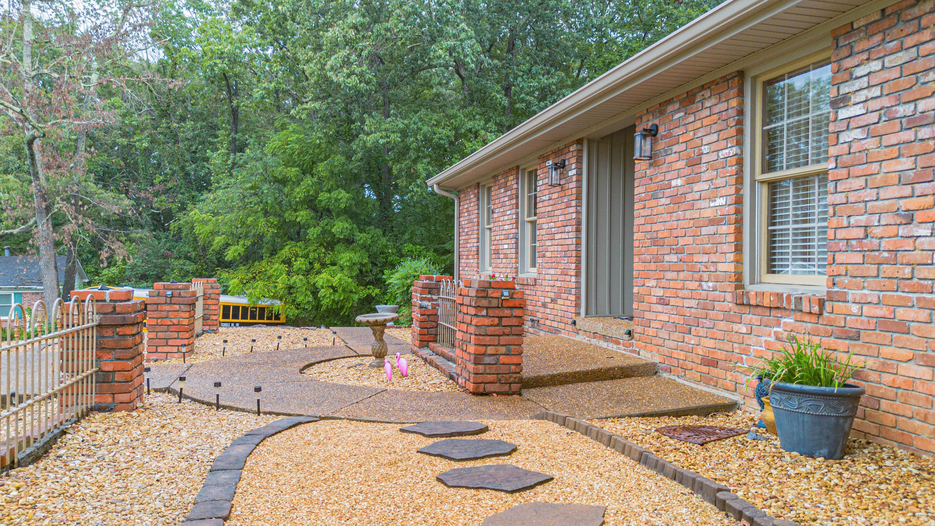 206 Circle Drive Property Photo 3