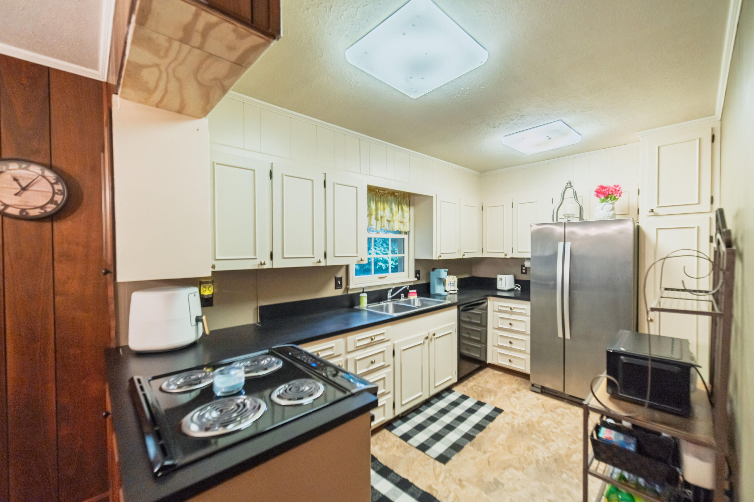 206 Circle Drive Property Photo 12