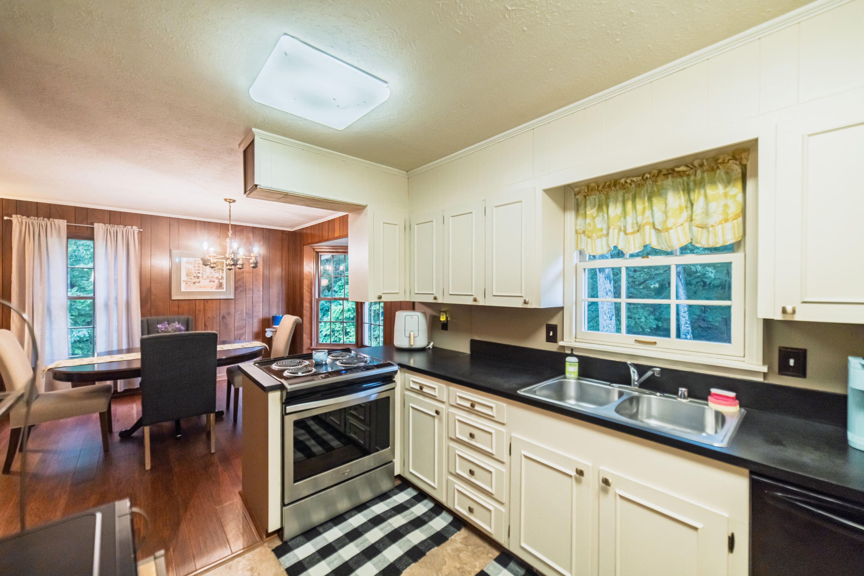 206 Circle Drive Property Photo 13