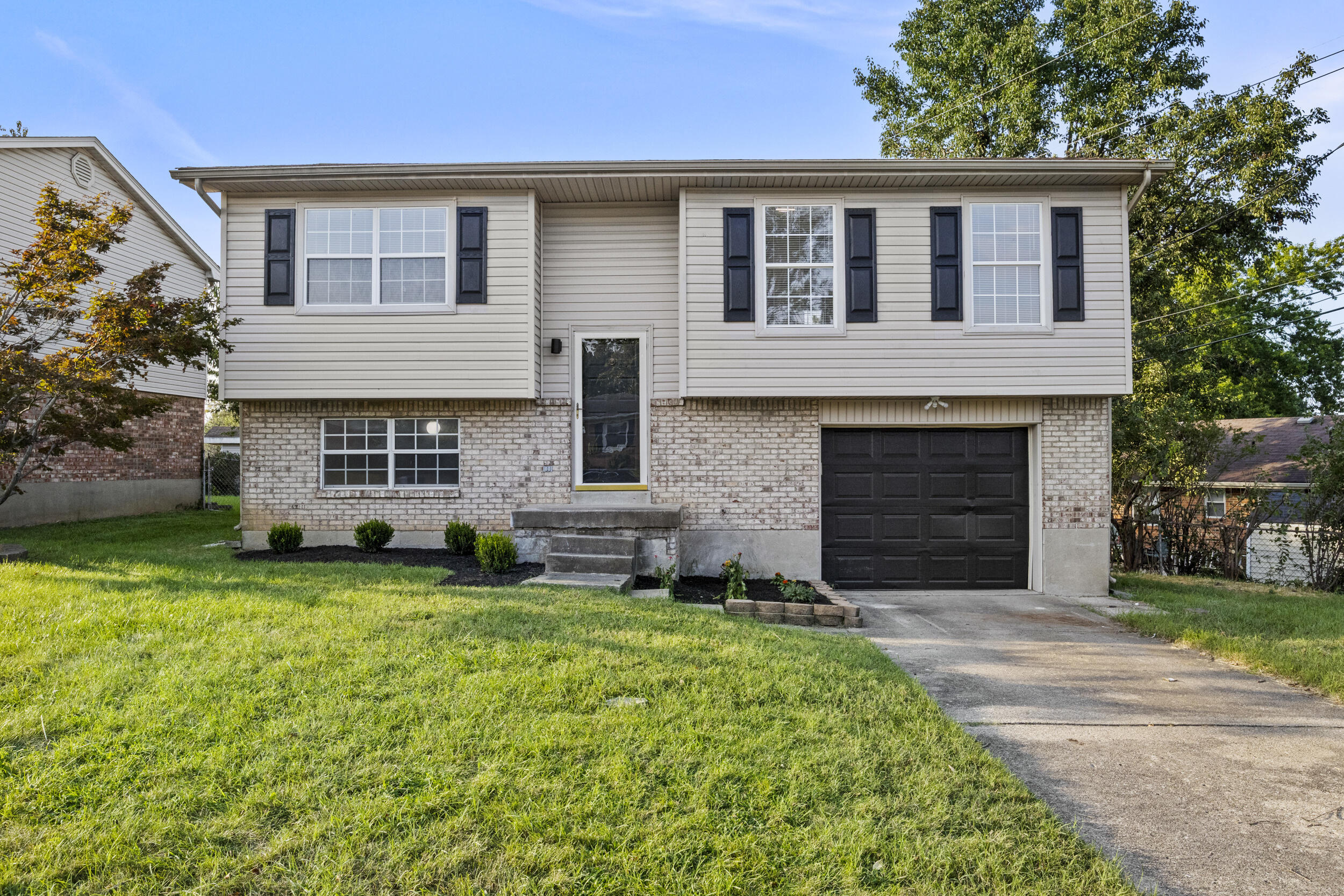 364 Chamberlain Drive Property Photo 1