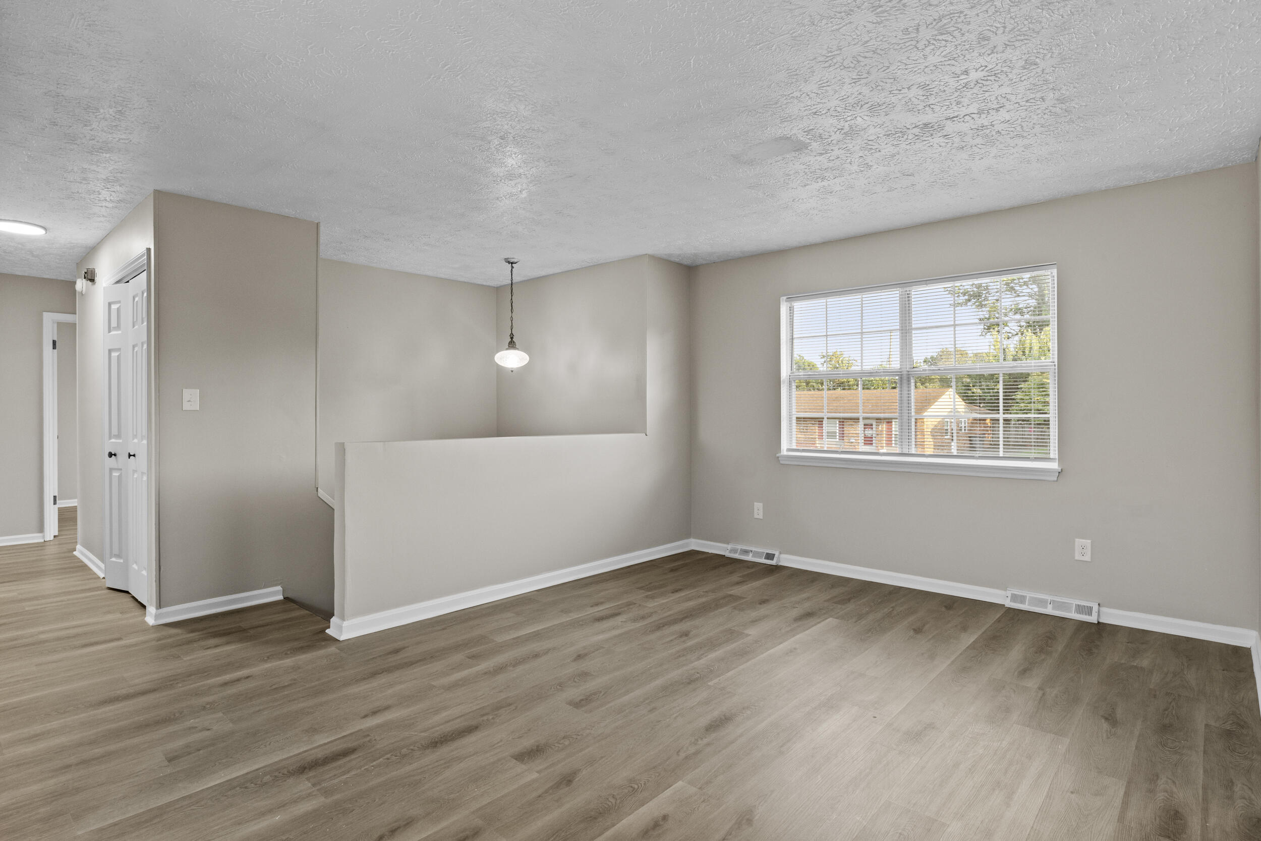 364 Chamberlain Drive Property Photo 3