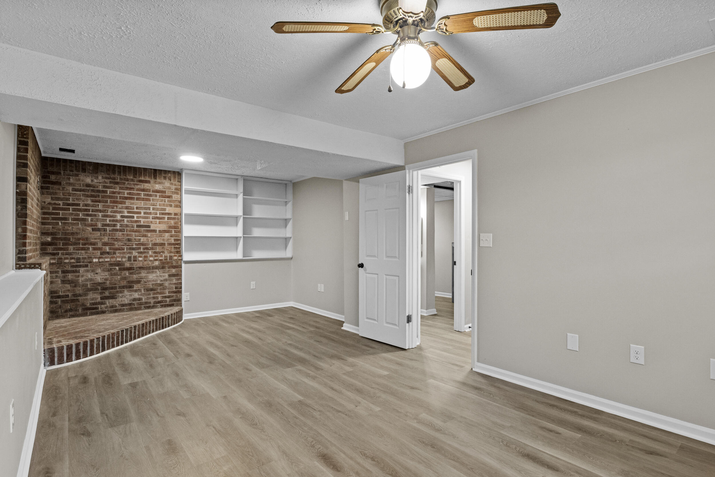364 Chamberlain Drive Property Photo 17