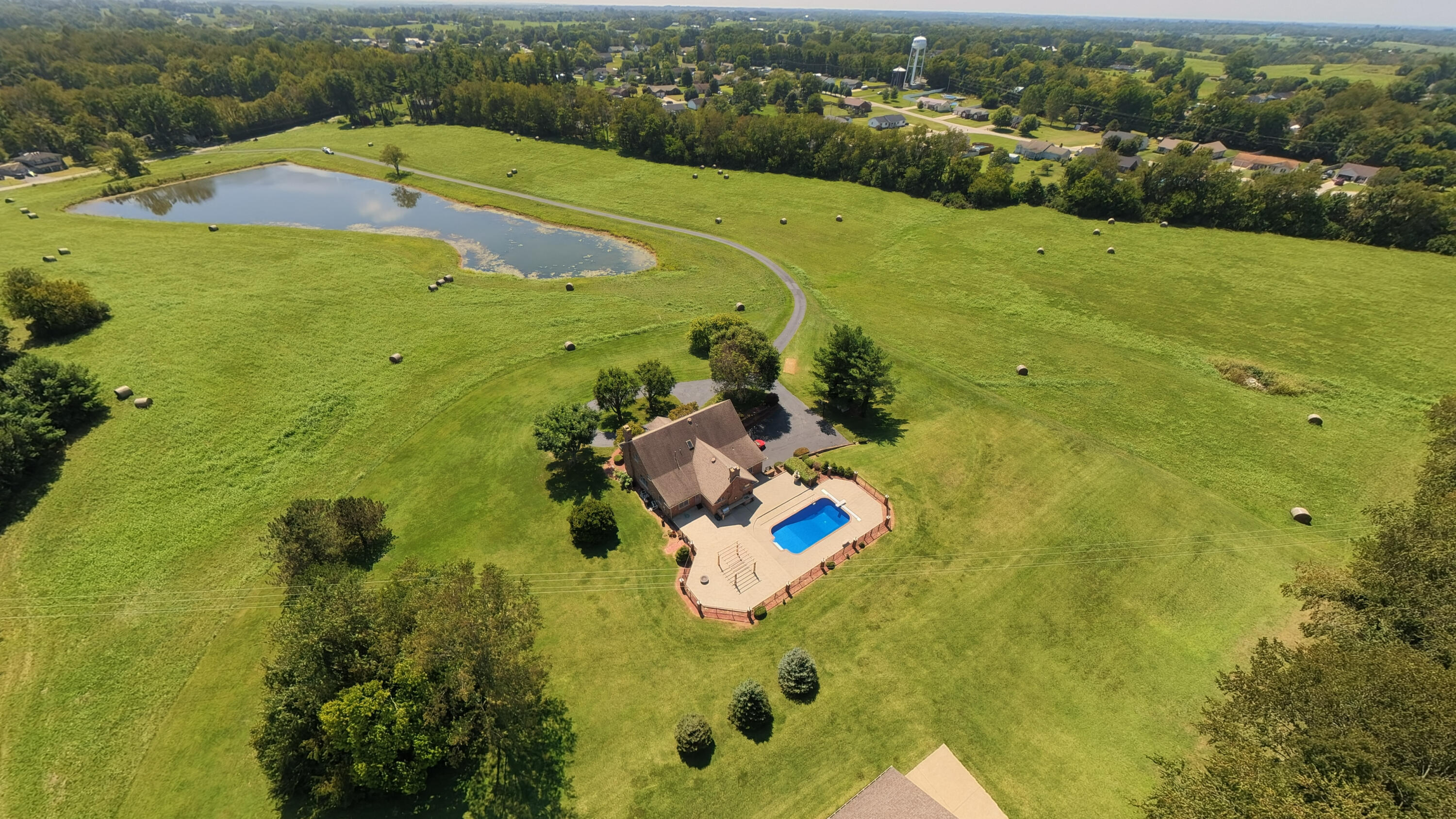1105 Fogg Pike Property Photo 1