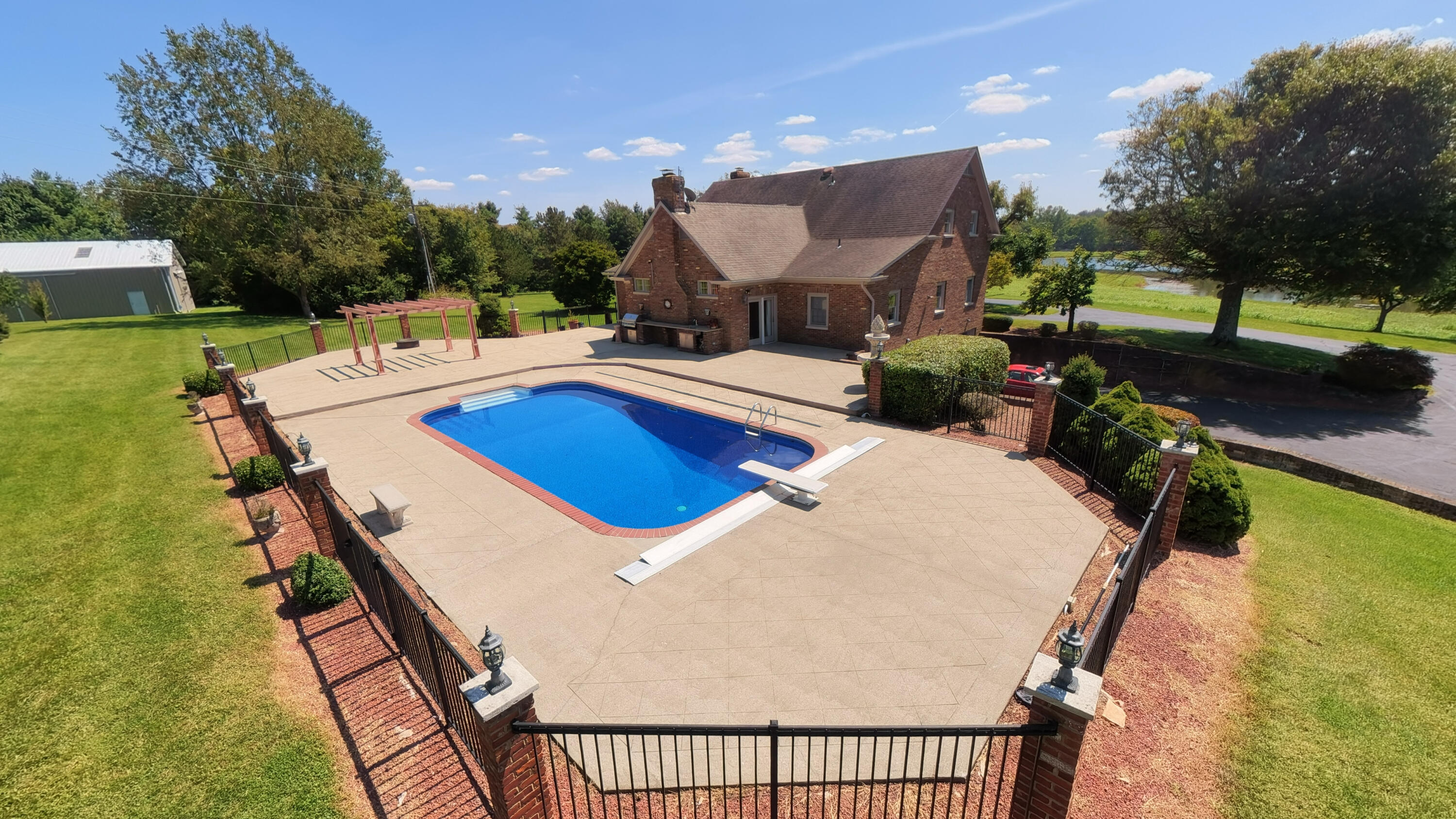 1105 Fogg Pike Property Photo 4