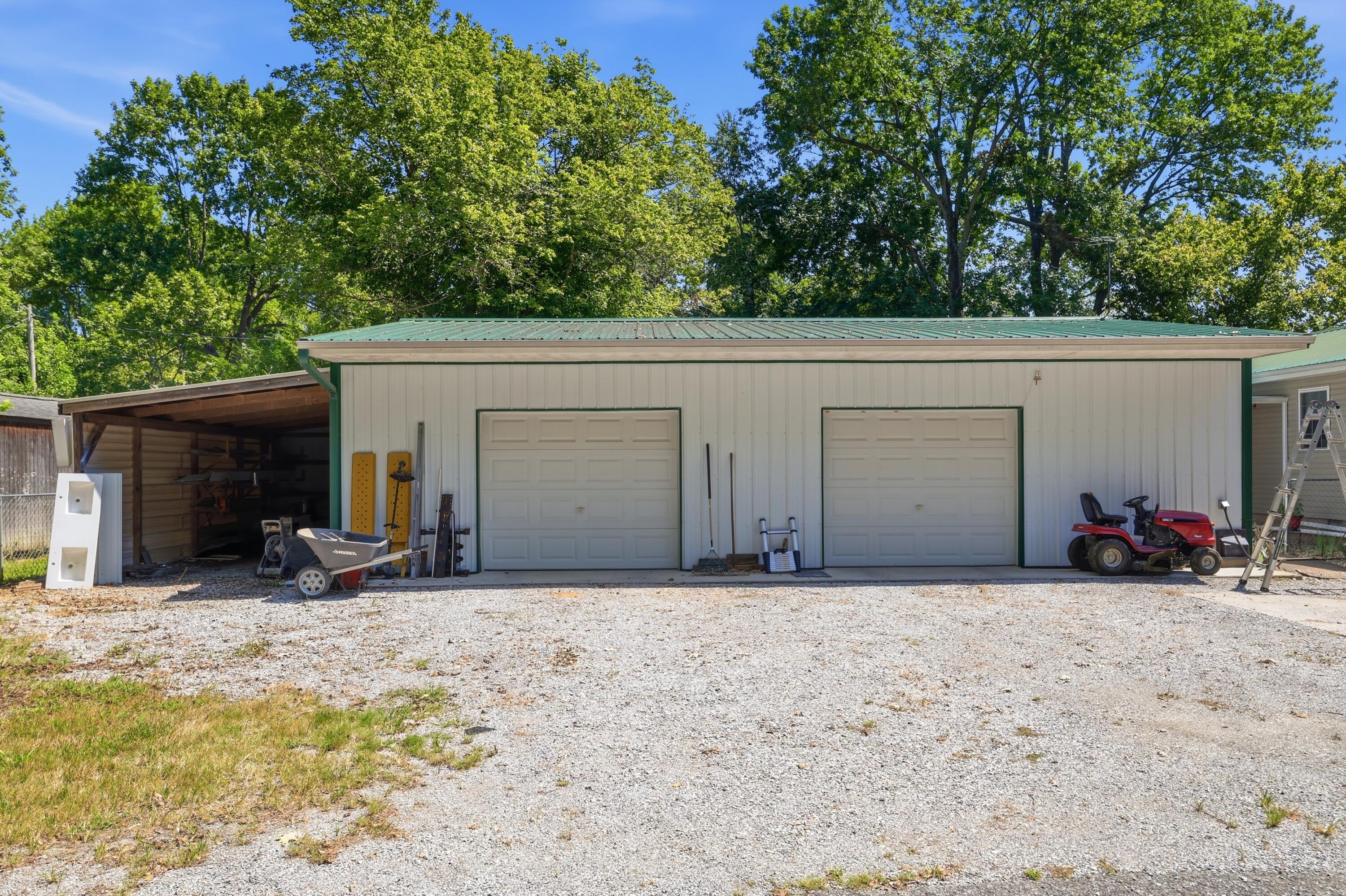 255 4th Street Property Photo 25