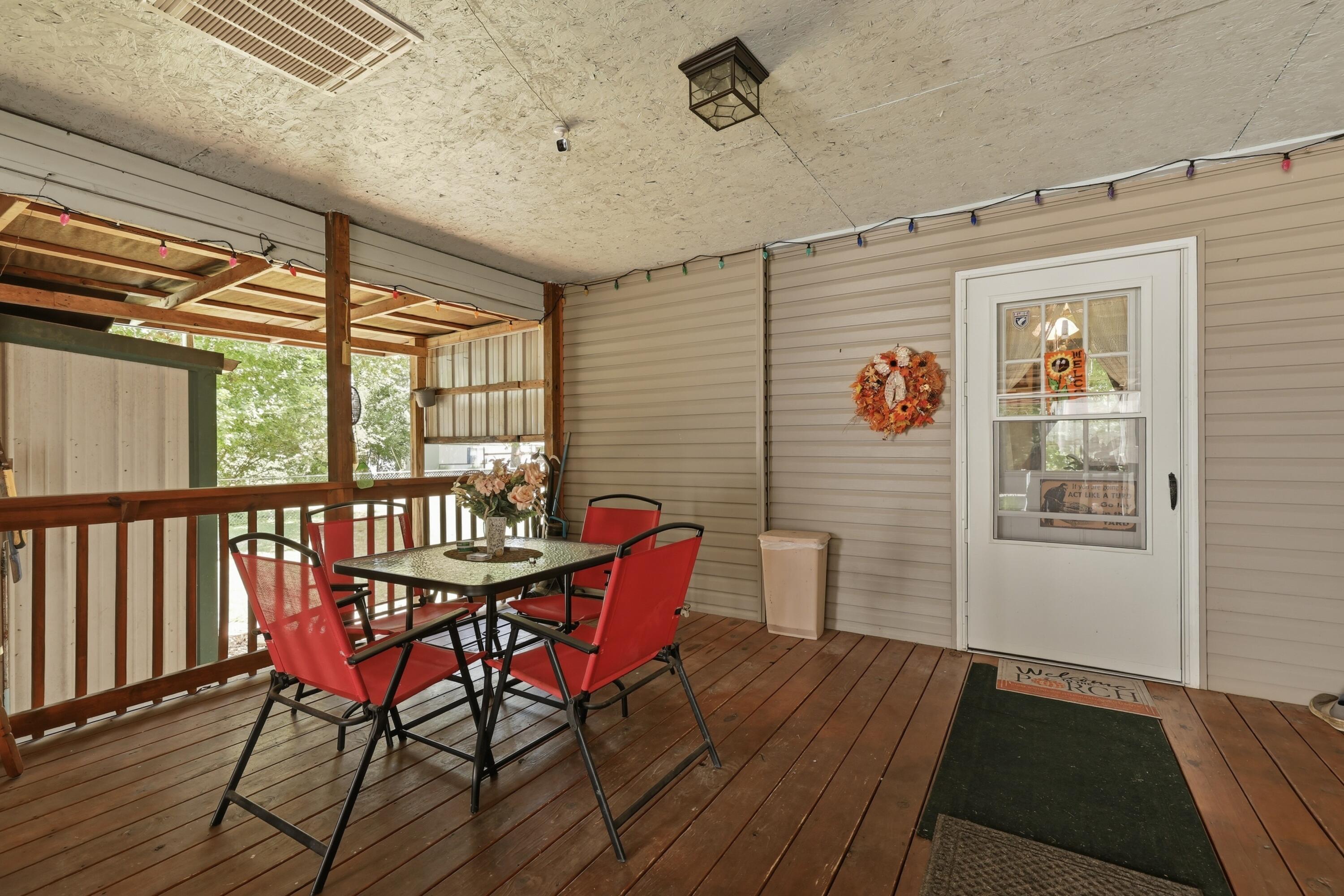 255 4th Street Property Photo 29