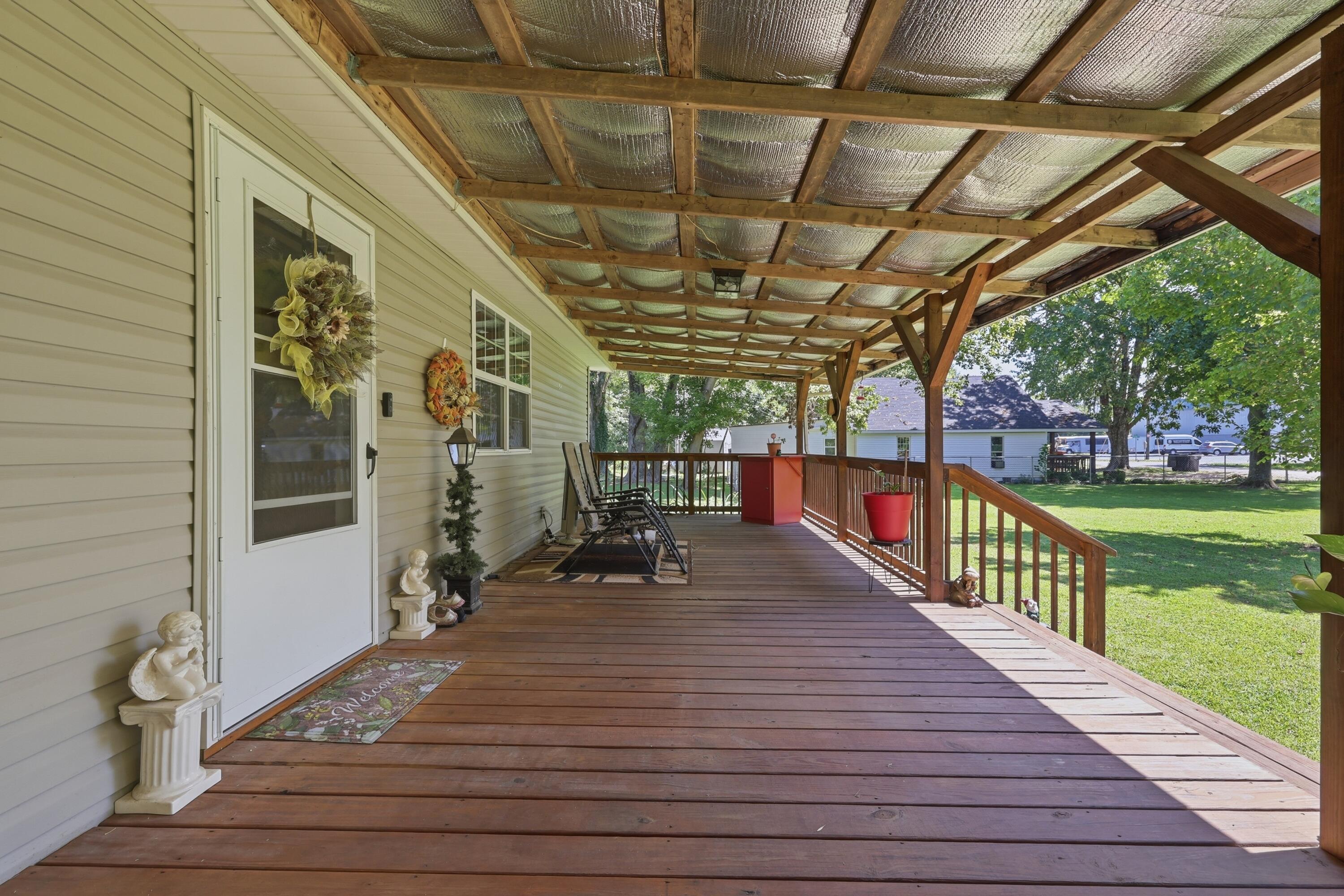 255 4th Street Property Photo 33