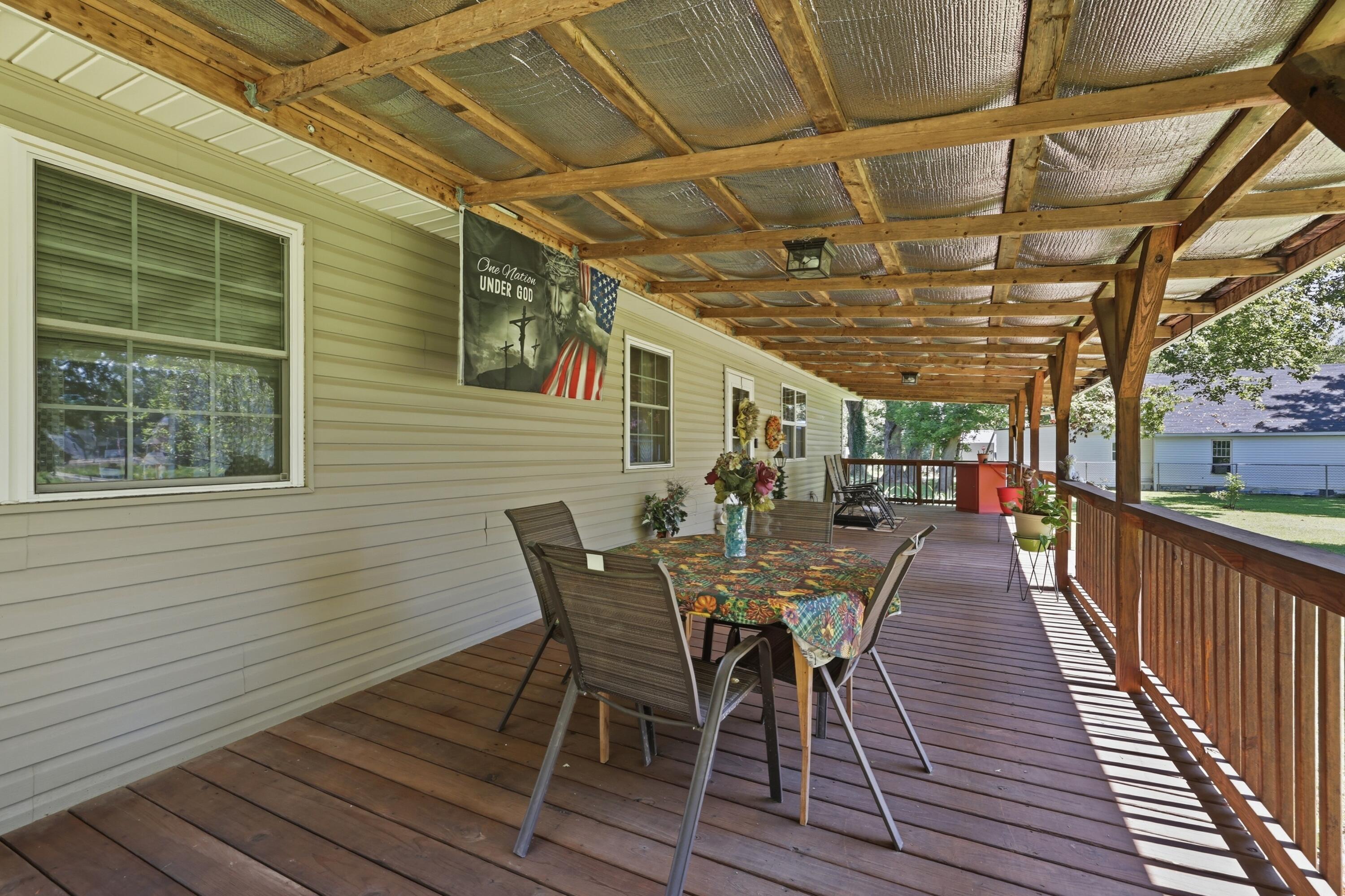 255 4th Street Property Photo 35