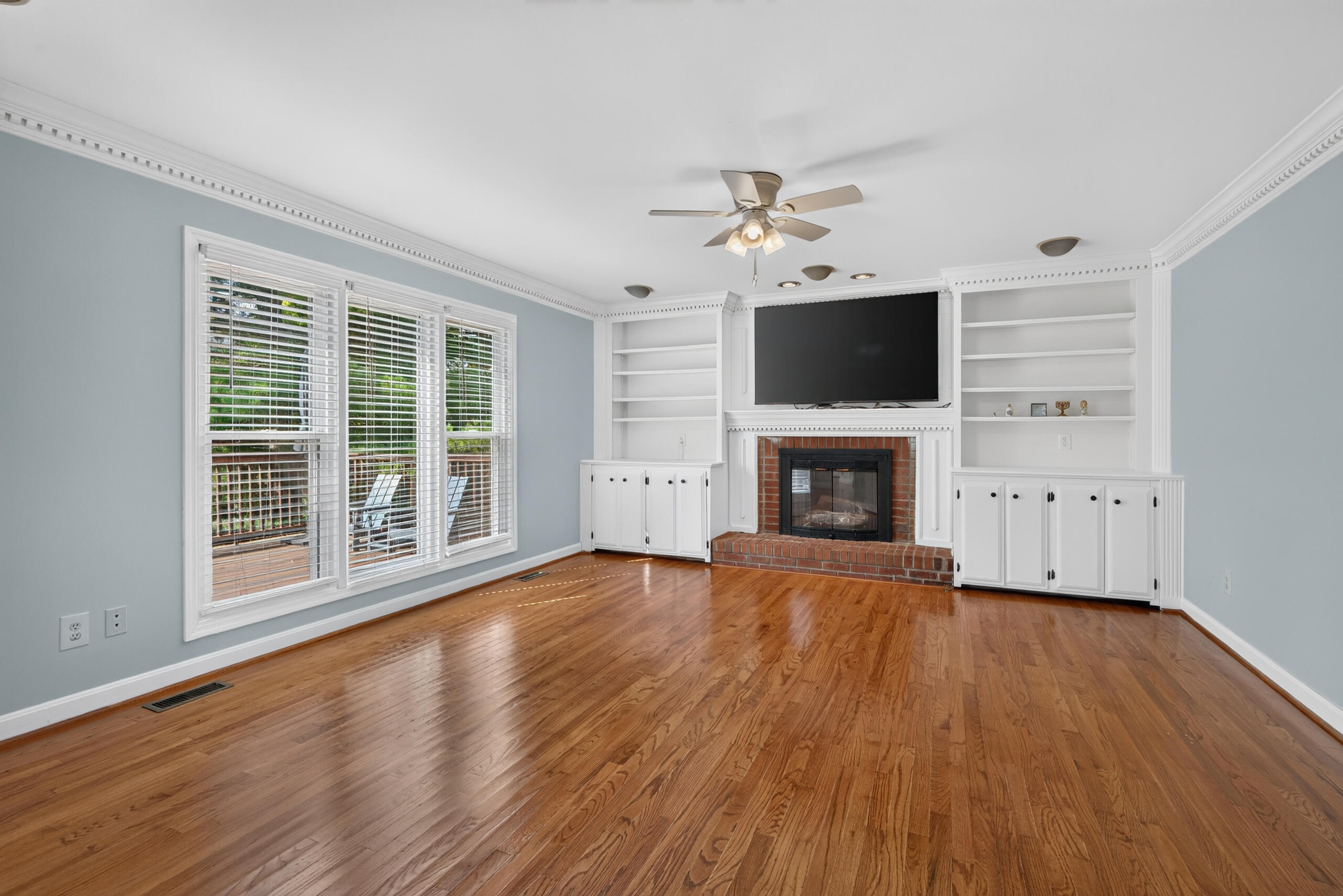 2216 Cascade Way Property Photo 10