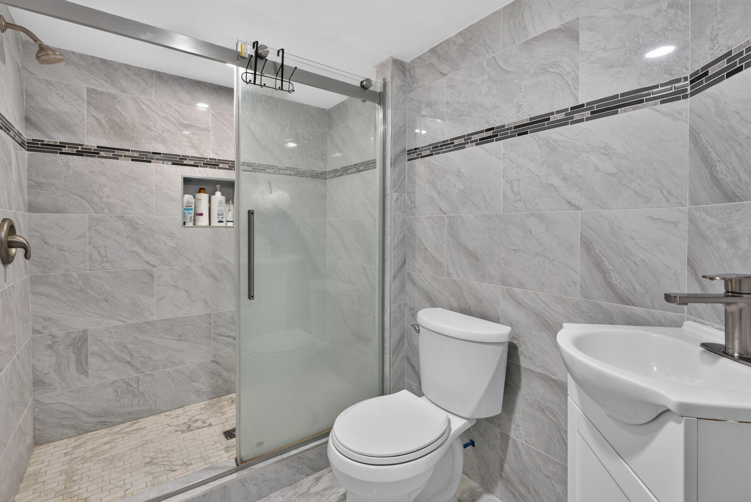 2216 Cascade Way Property Photo 42
