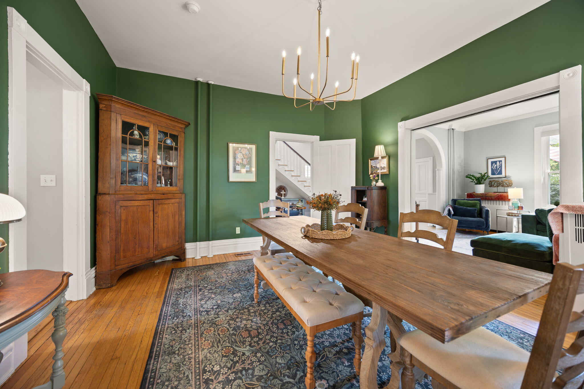 221 Somerset Street Property Photo 10