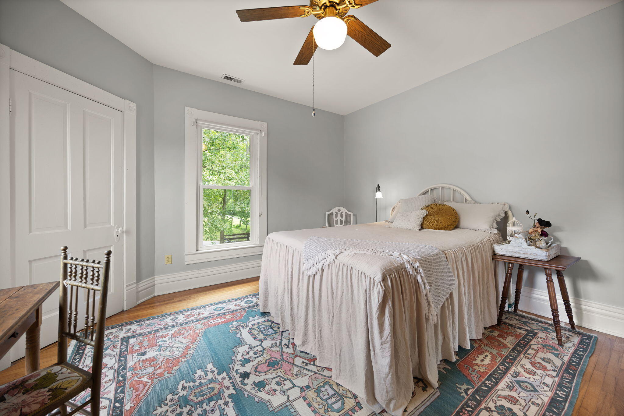 221 Somerset Street Property Photo 36