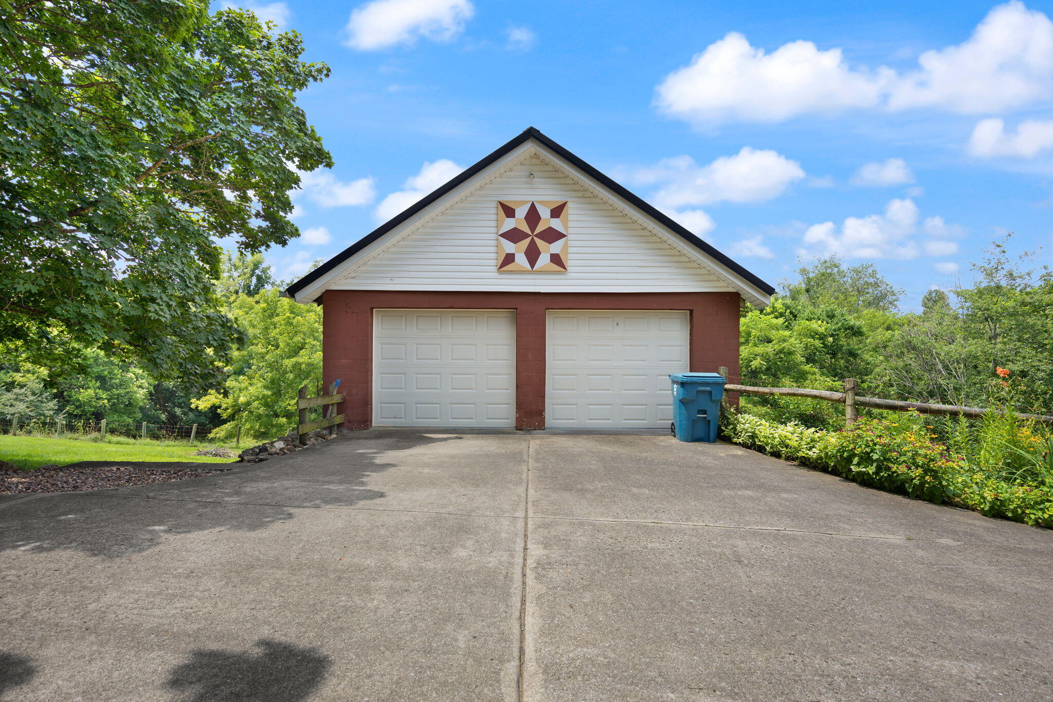 221 Somerset Street Property Photo 40
