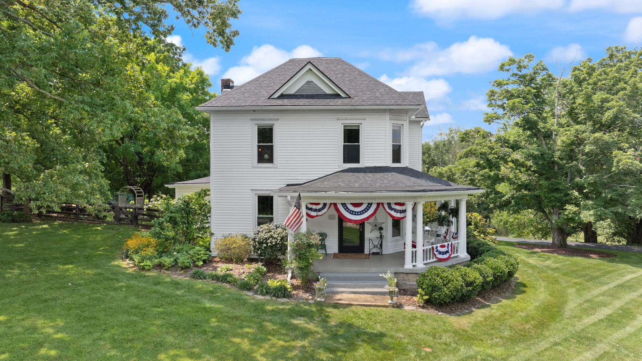 221 Somerset Street Property Photo 46