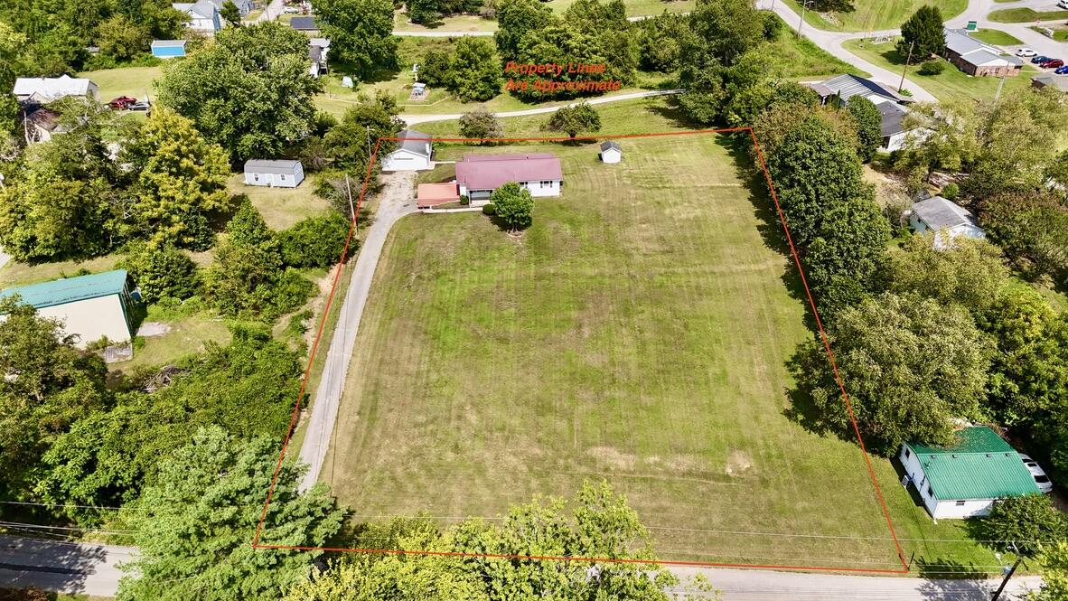 300 Eckstein Street Property Photo 2