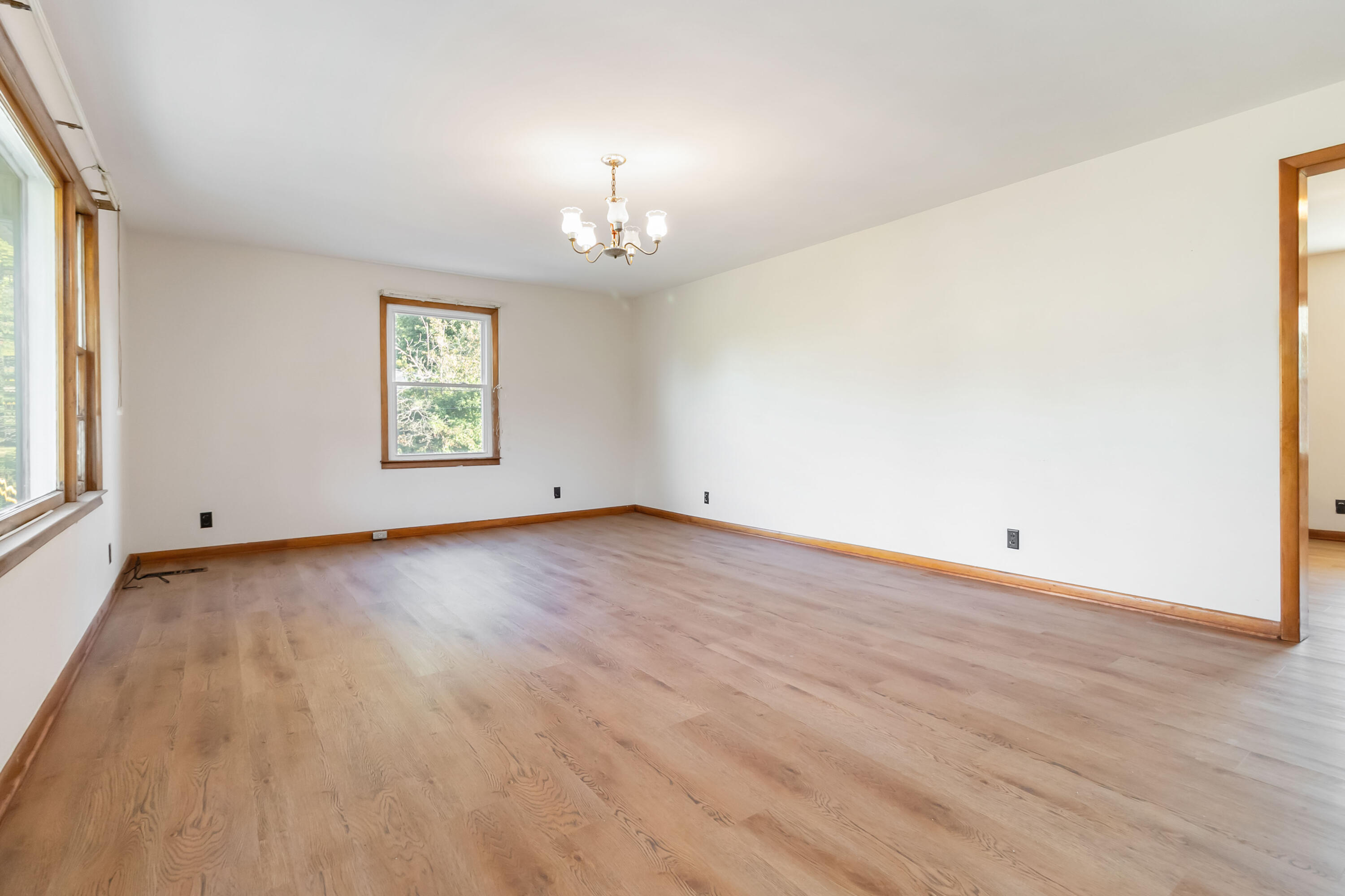 300 Eckstein Street Property Photo 8