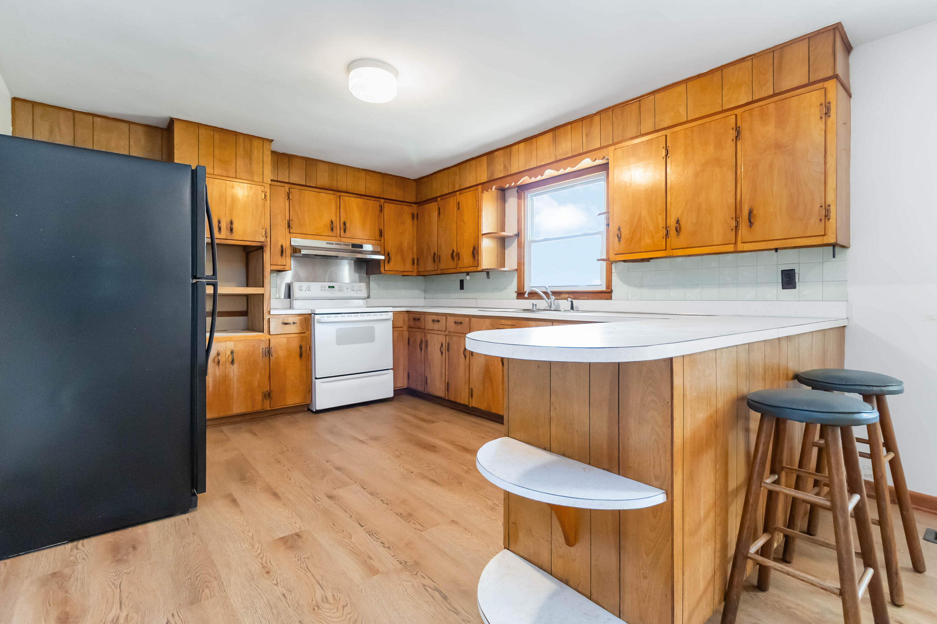 300 Eckstein Street Property Photo 14