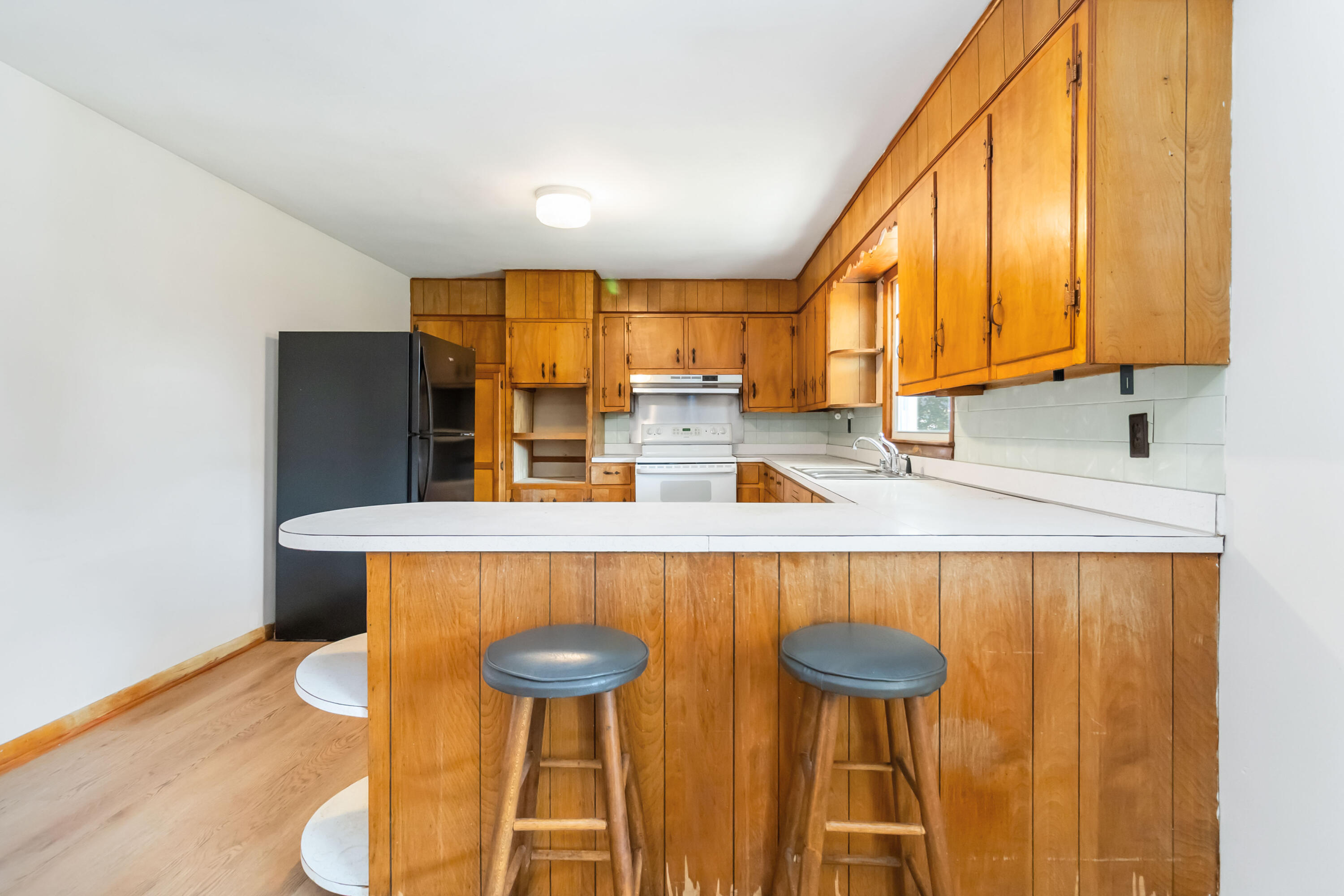 300 Eckstein Street Property Photo 15