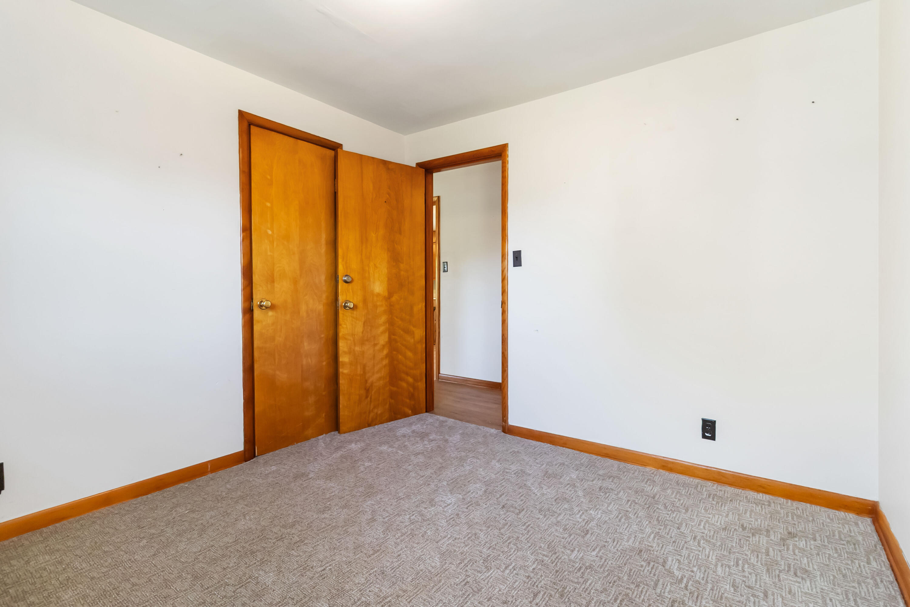 300 Eckstein Street Property Photo 21