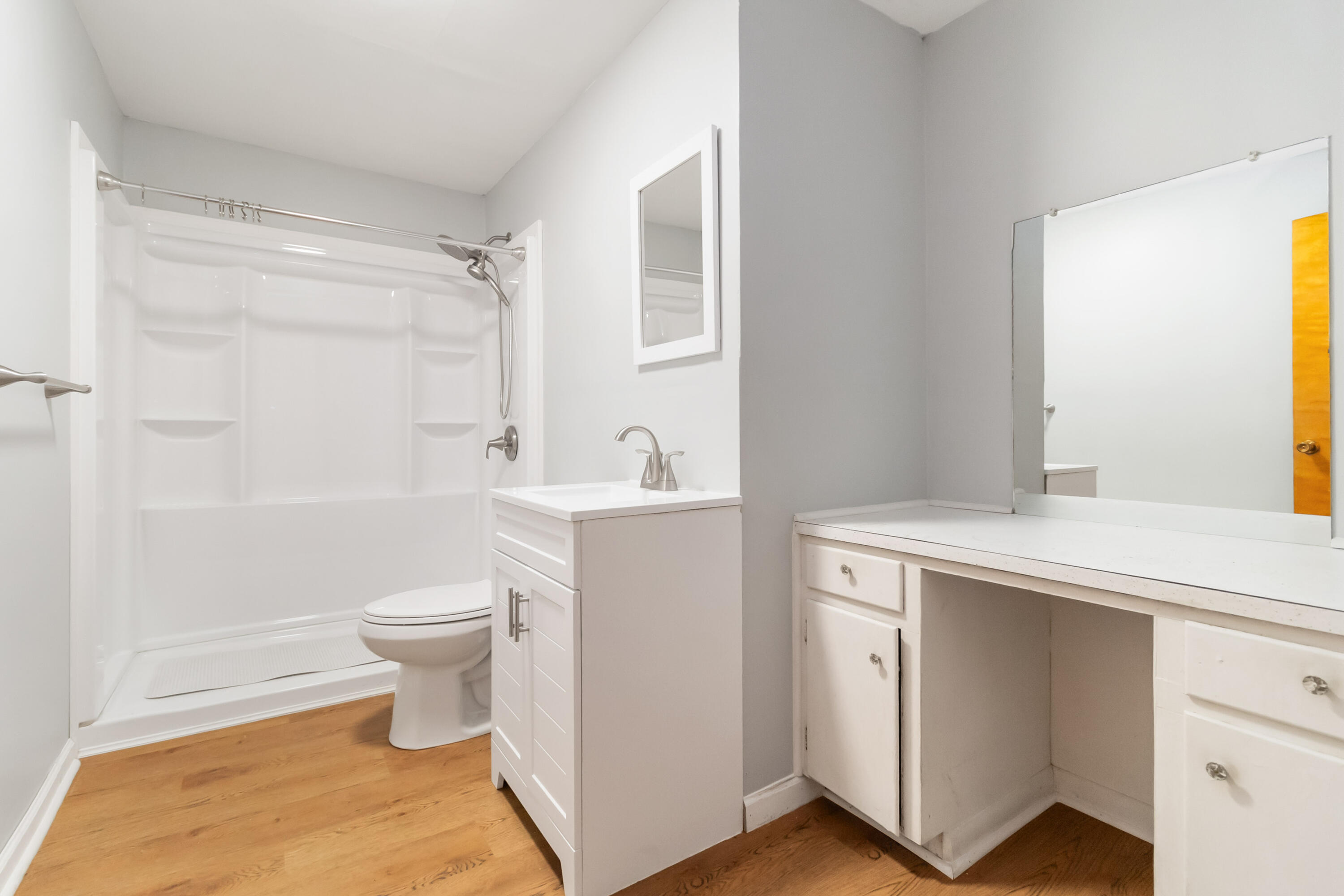 300 Eckstein Street Property Photo 22
