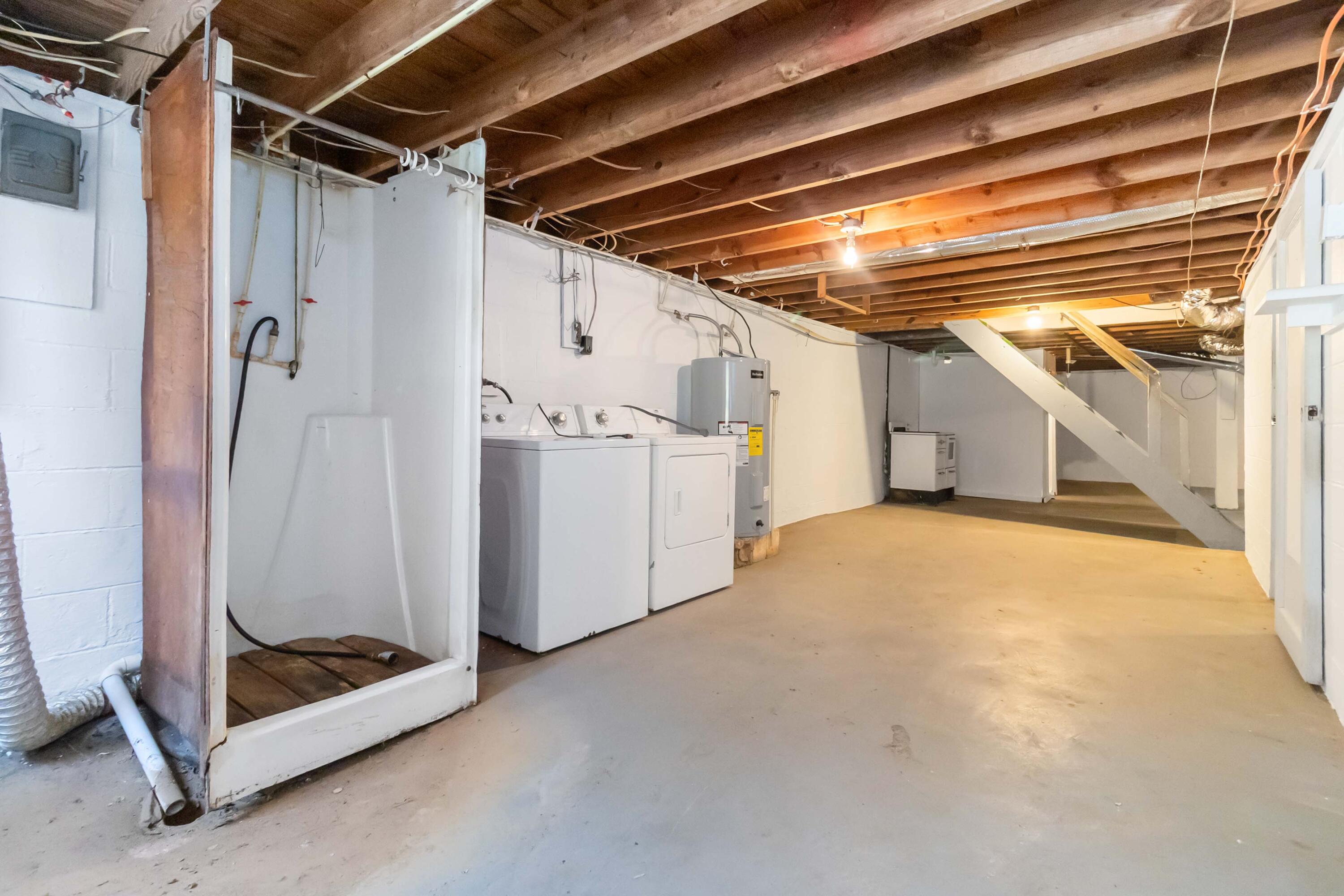300 Eckstein Street Property Photo 33