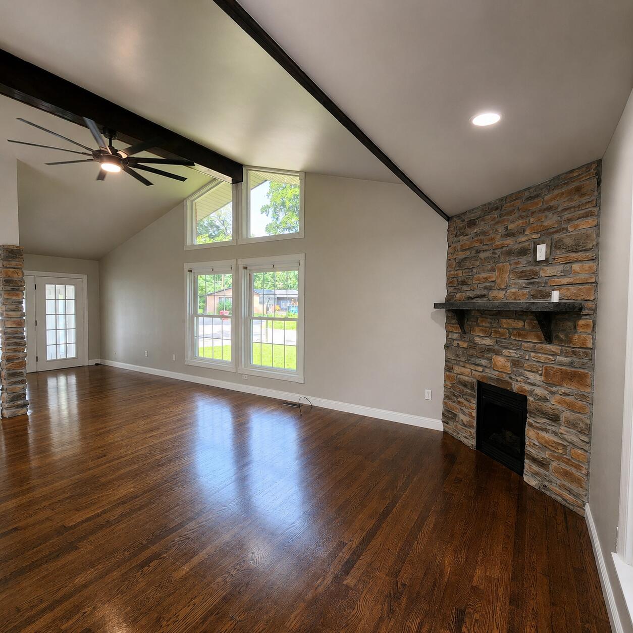 100 Waycross Street Property Photo 4