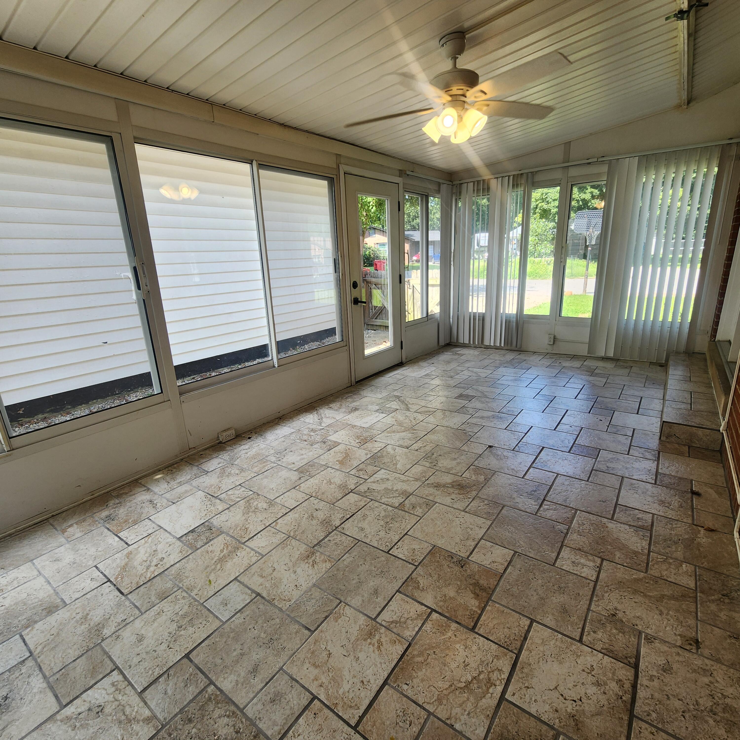 100 Waycross Street Property Photo 24