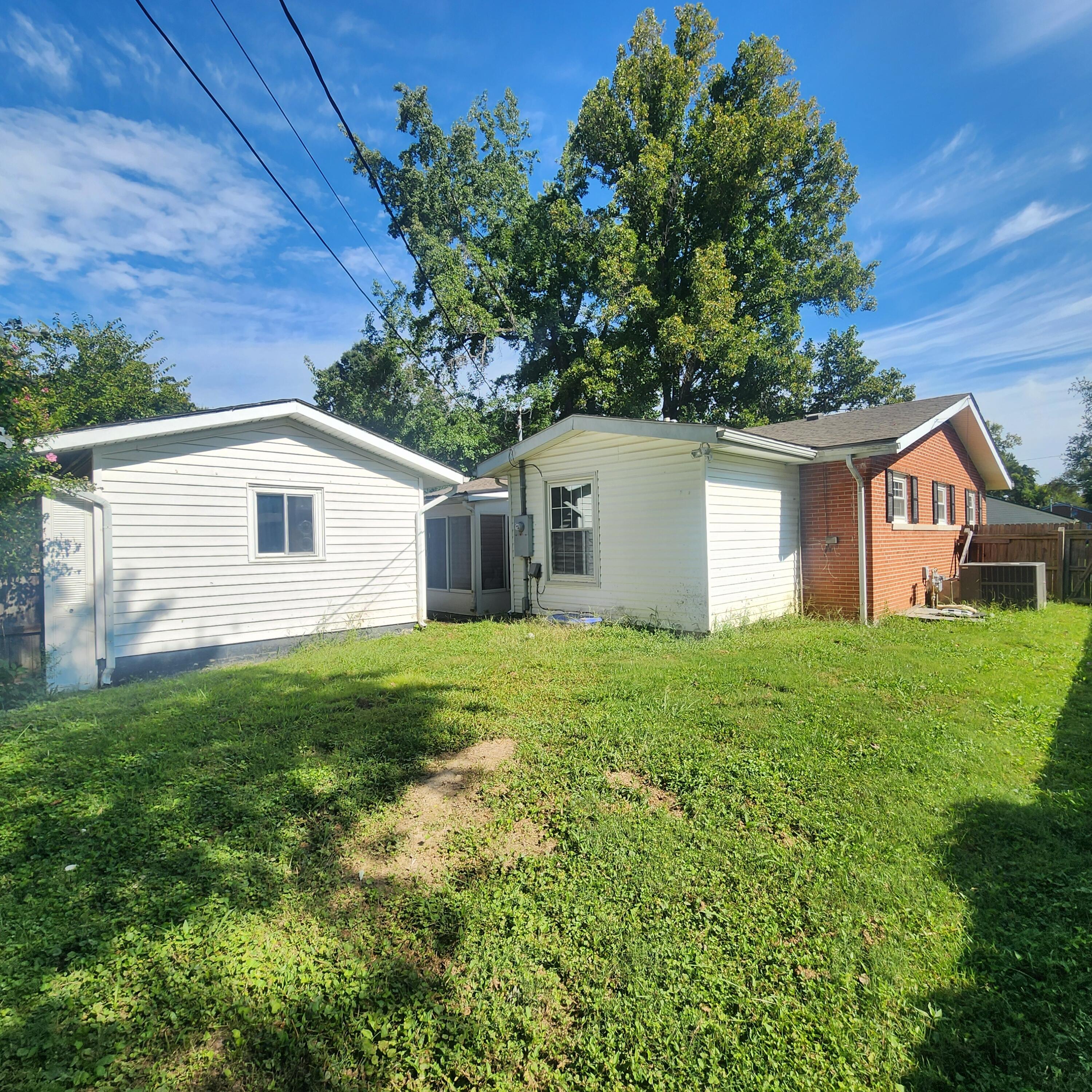 100 Waycross Street Property Photo 28