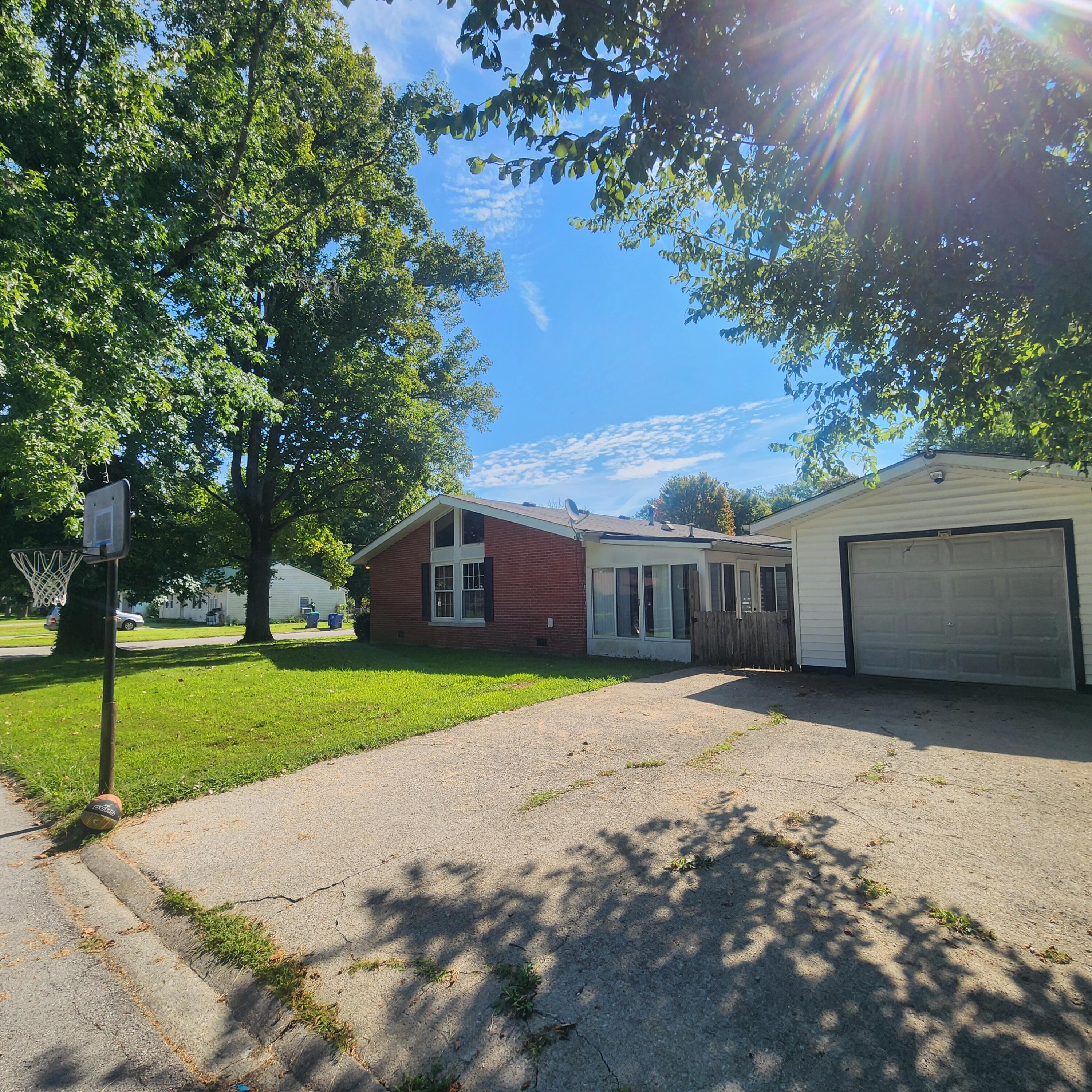 100 Waycross Street Property Photo 30