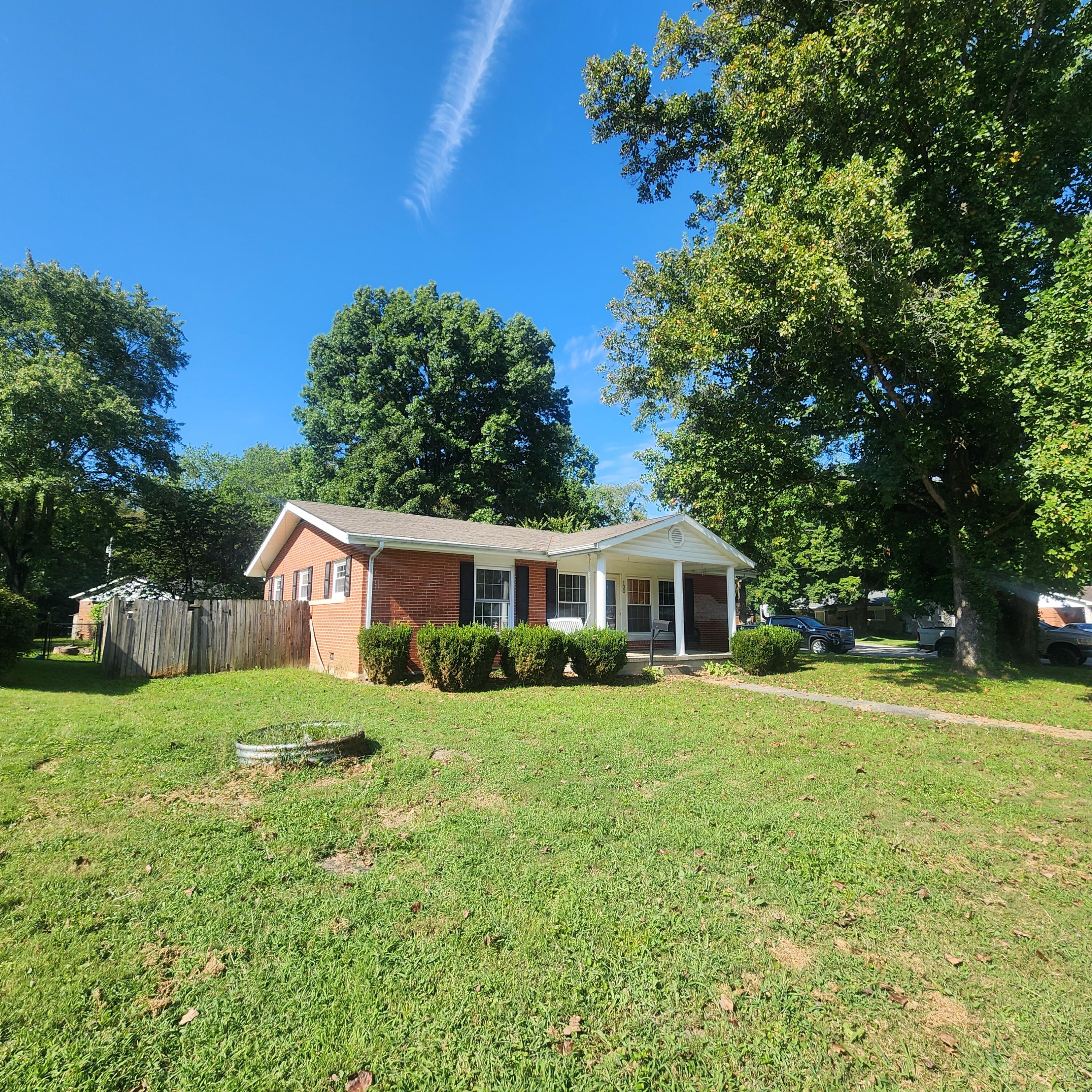 100 Waycross Street Property Photo 32