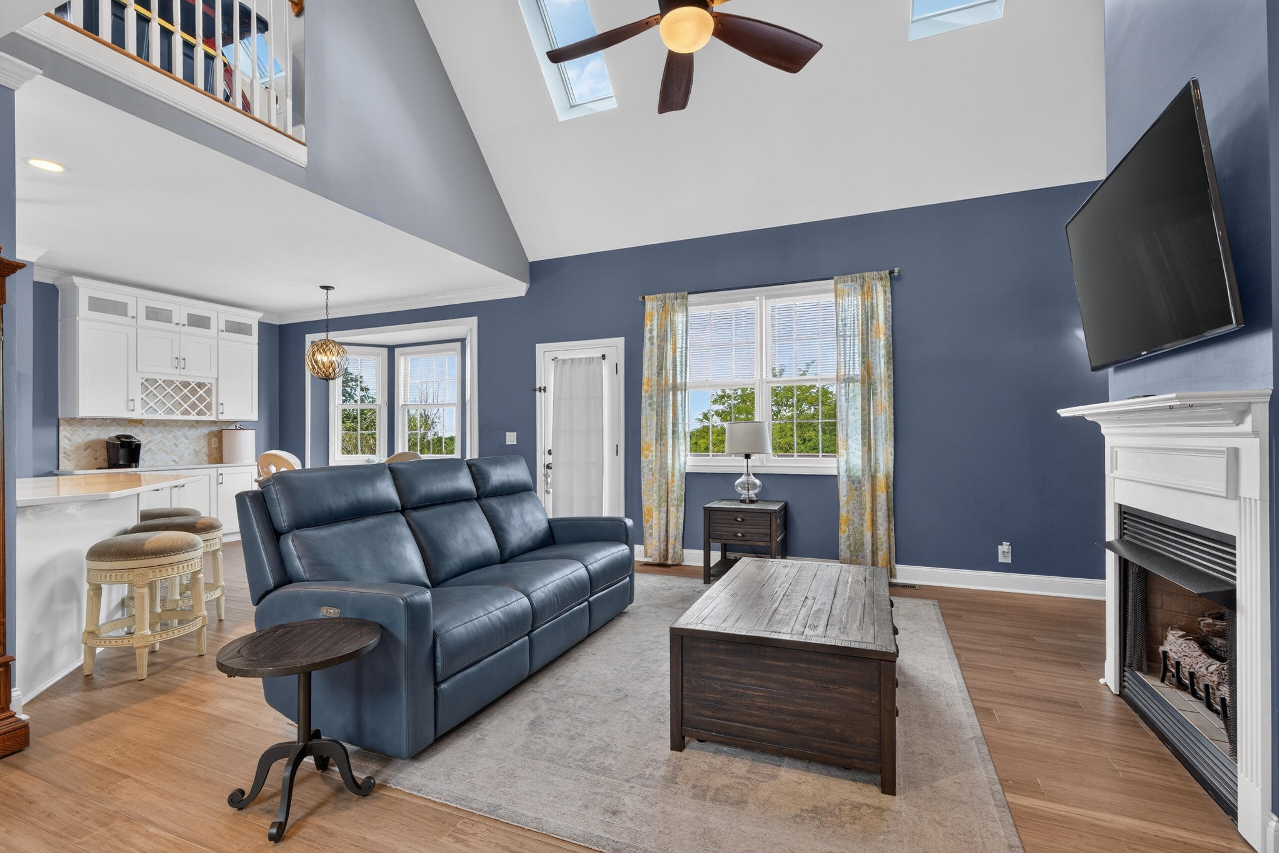 704 Autumn Court Property Photo 10