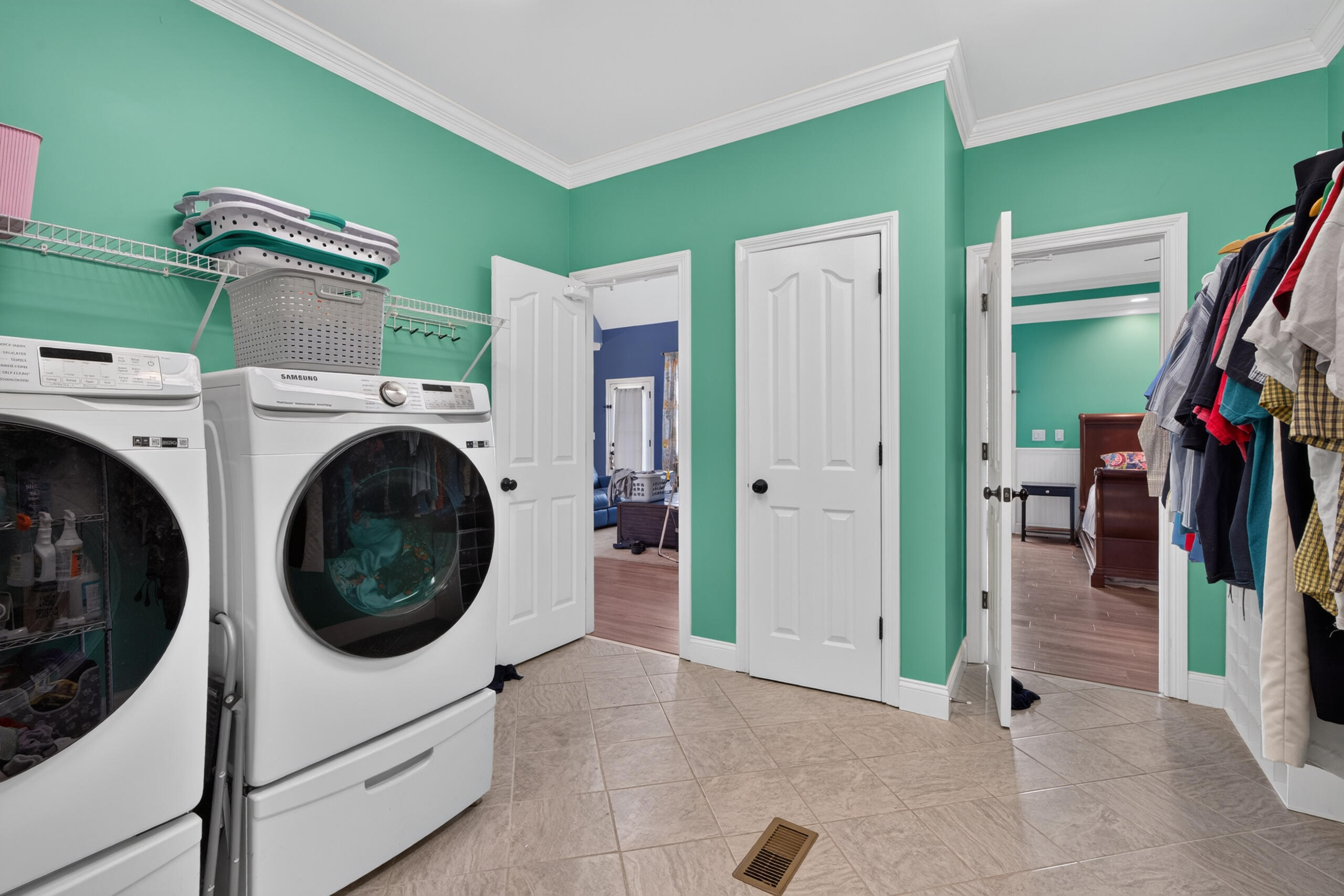 704 Autumn Court Property Photo 21