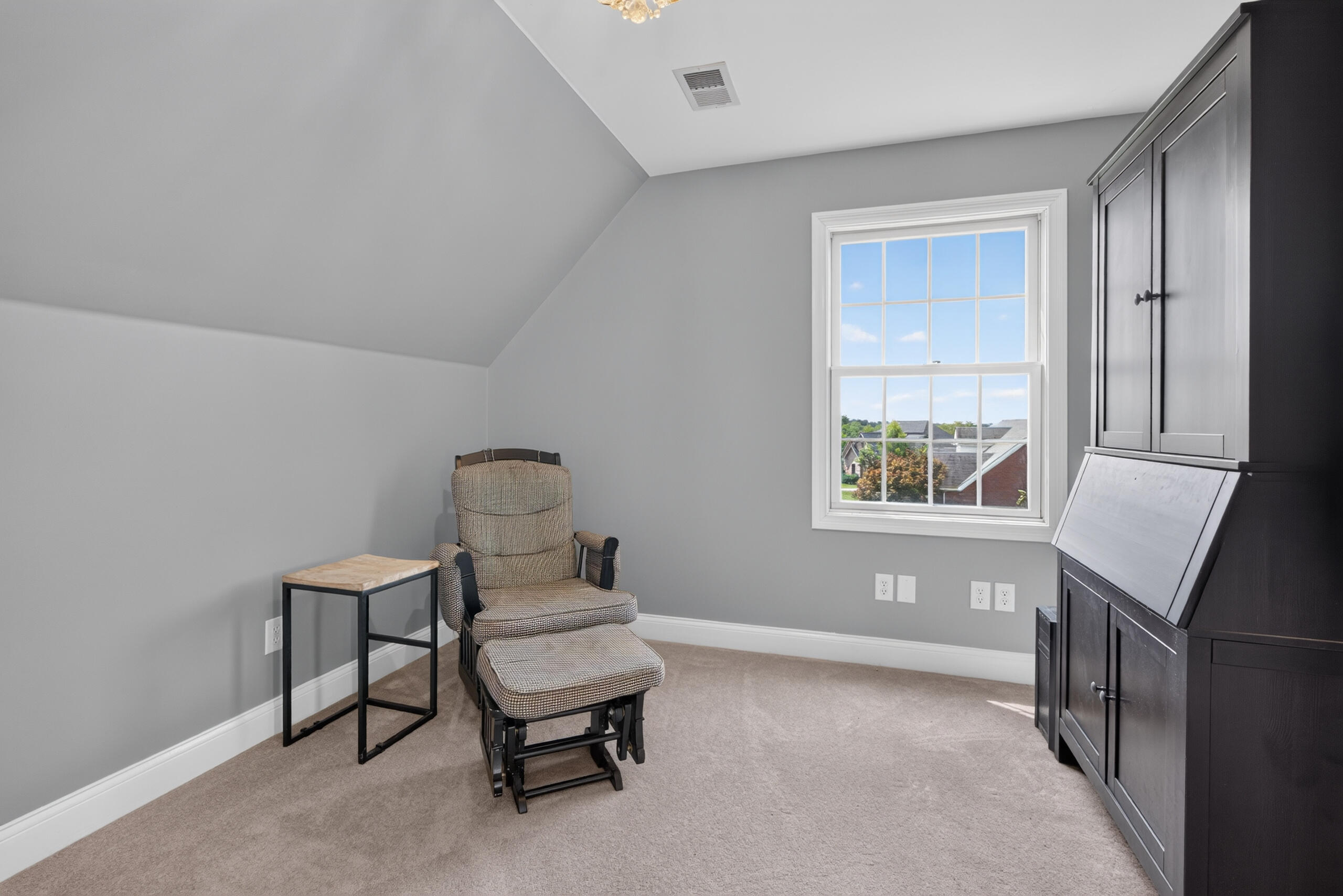 704 Autumn Court Property Photo 30