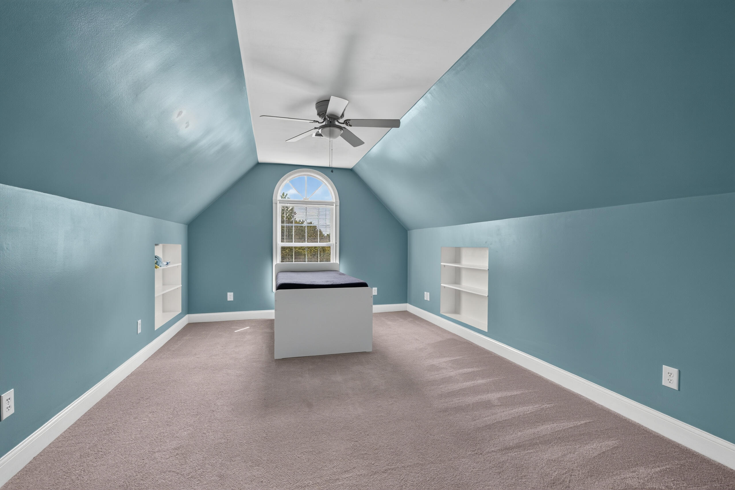 704 Autumn Court Property Photo 31