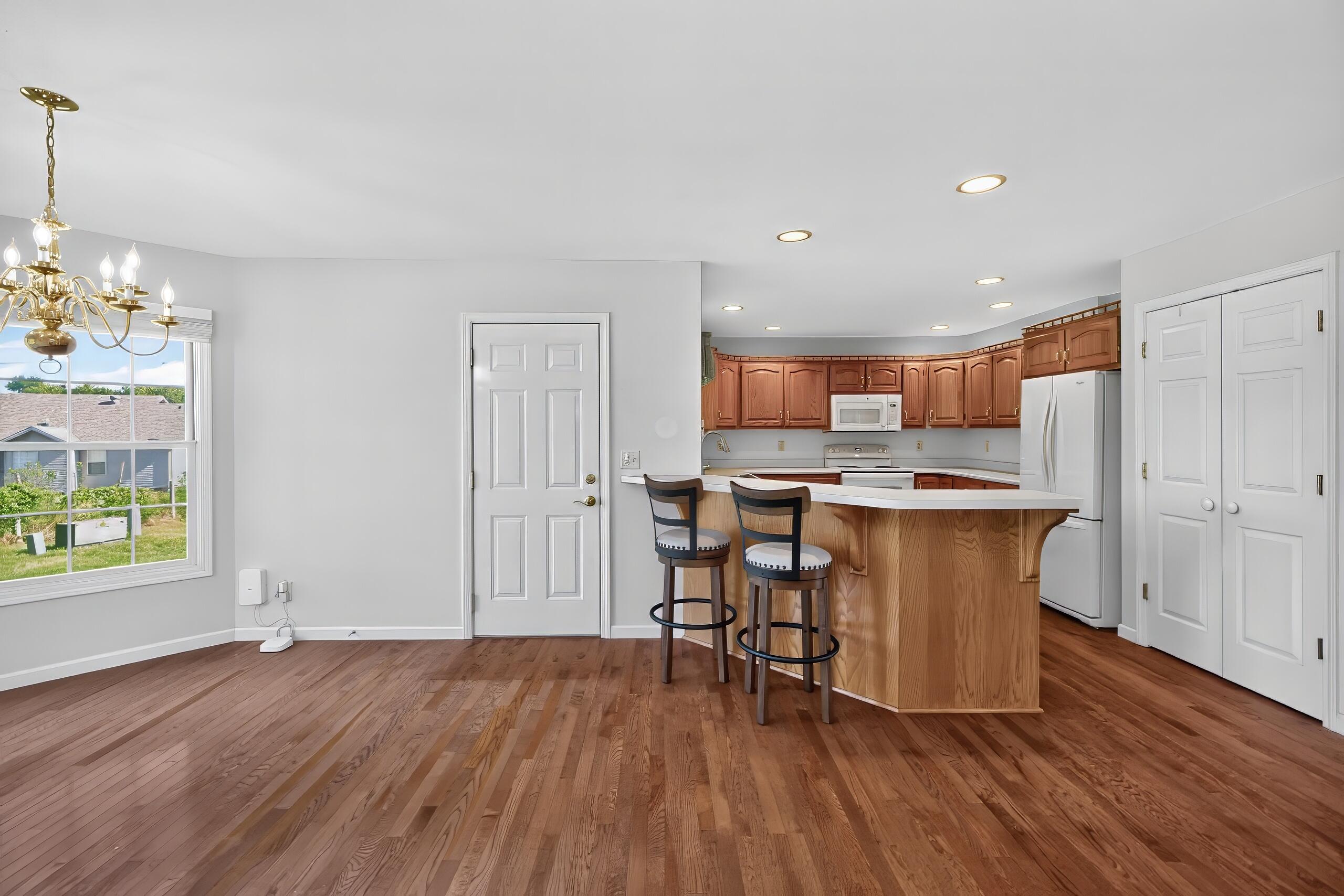 1050 Burnell Drive Property Photo 10