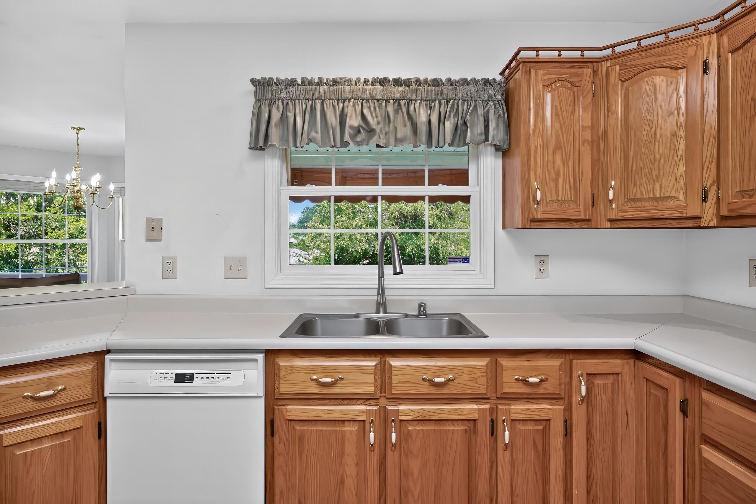 1050 Burnell Drive Property Photo 15