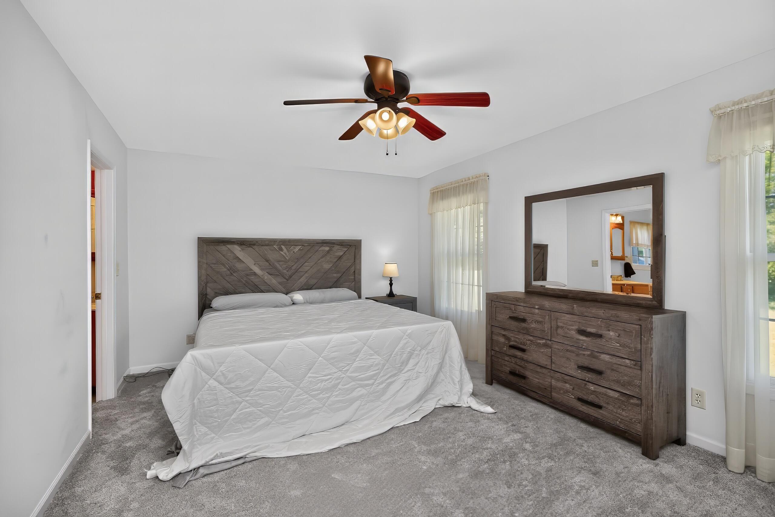 1050 Burnell Drive Property Photo 19