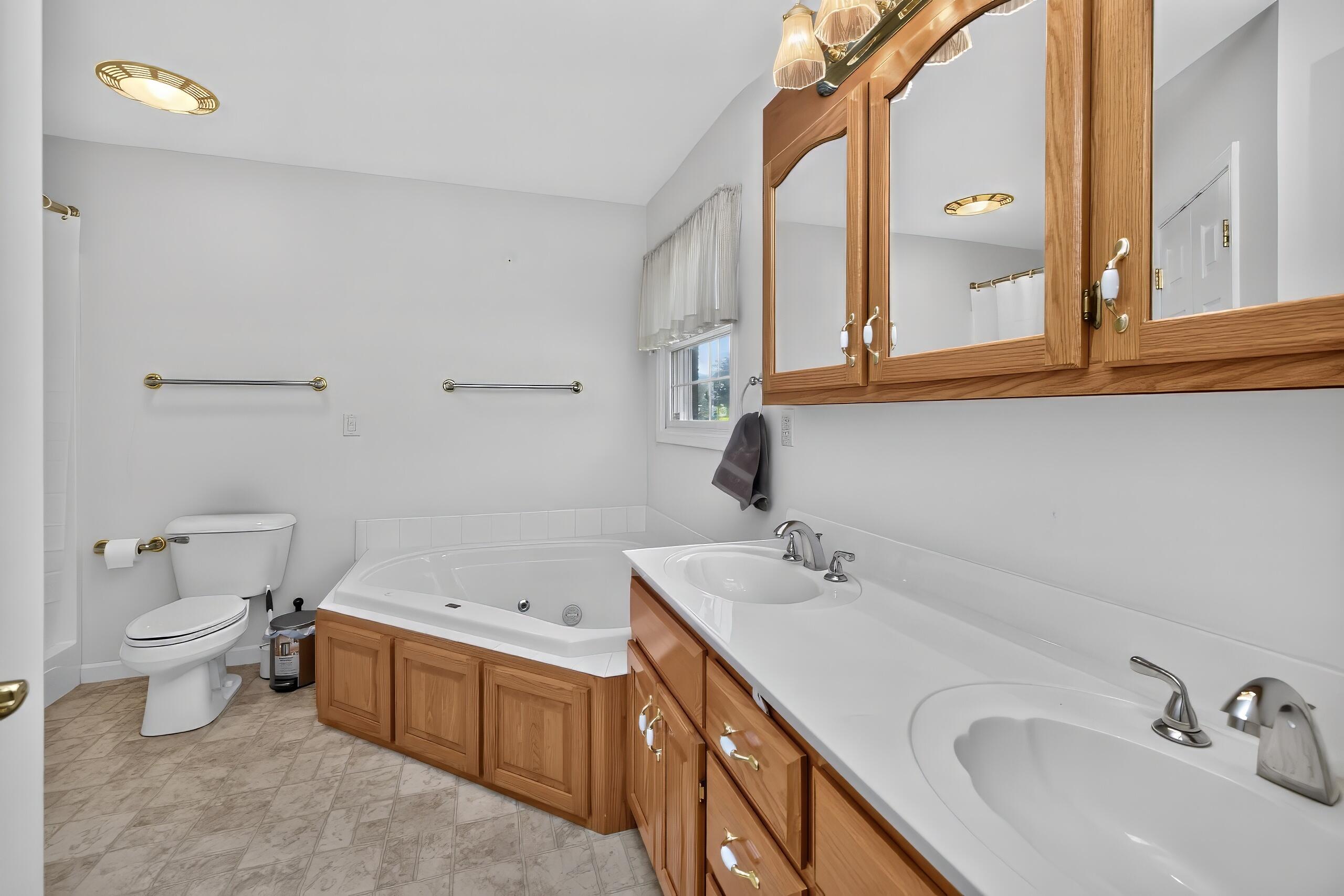 1050 Burnell Drive Property Photo 21