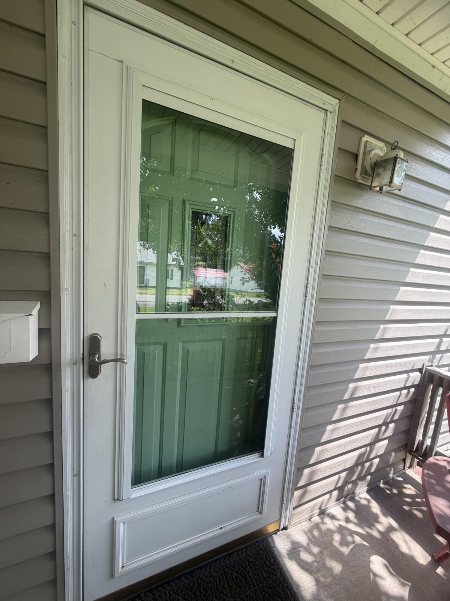406 Crestview Drive Property Photo 1