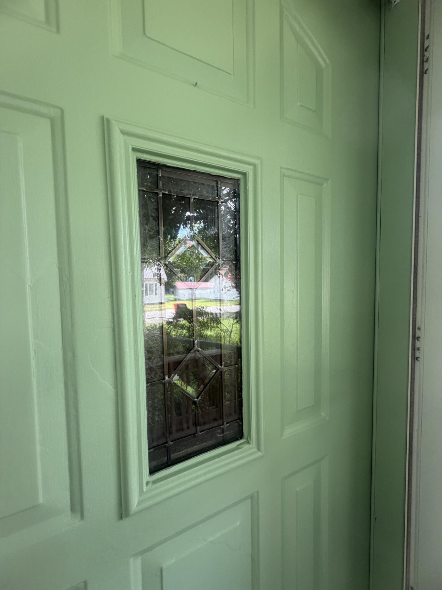 406 Crestview Drive Property Photo 4