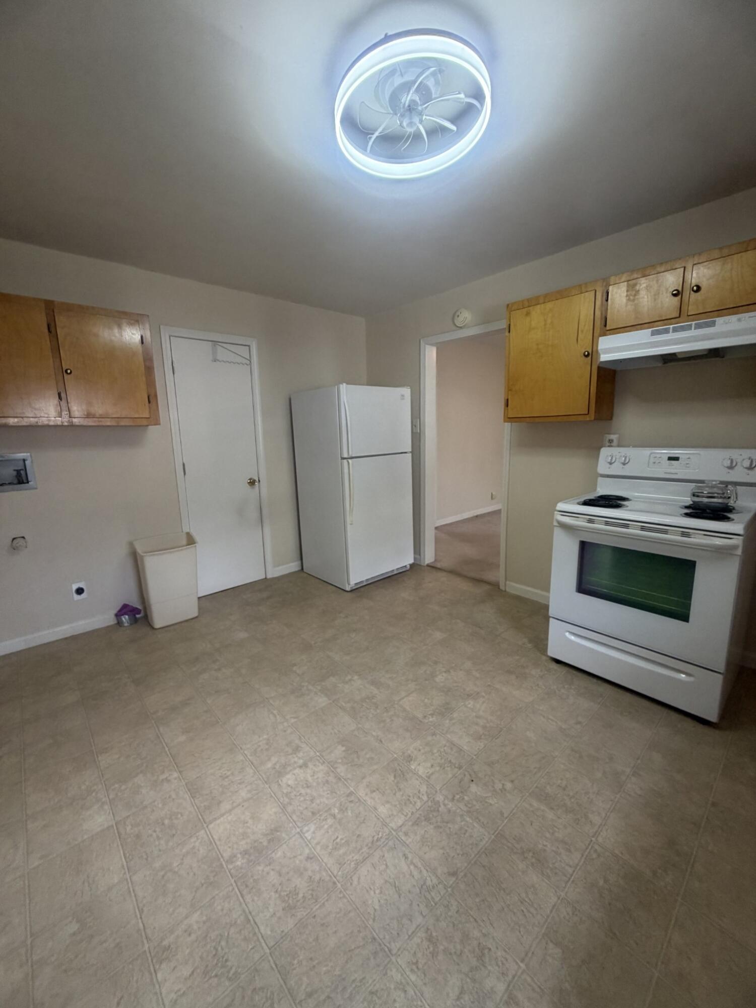 406 Crestview Drive Property Photo 13