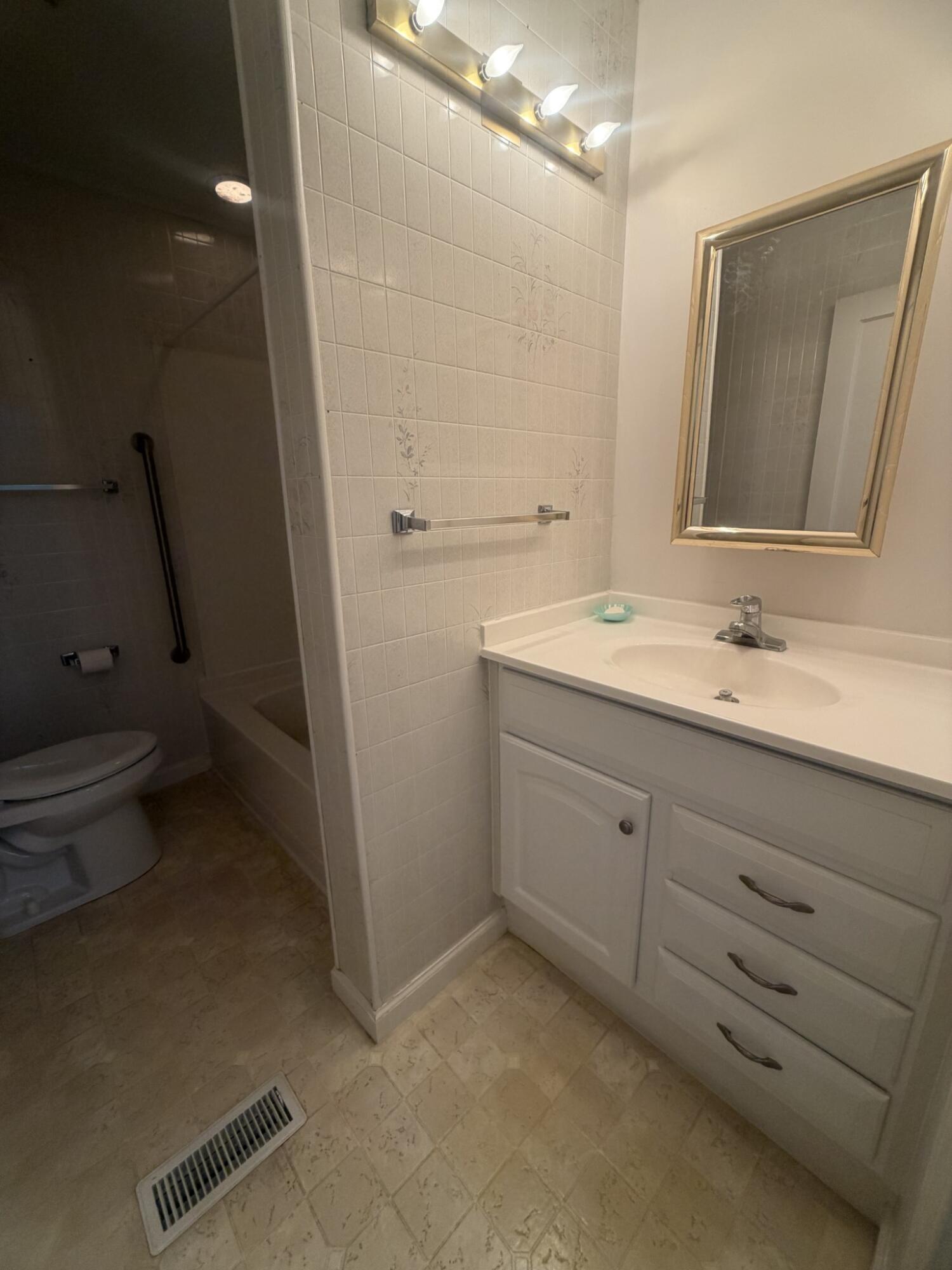 406 Crestview Drive Property Photo 20