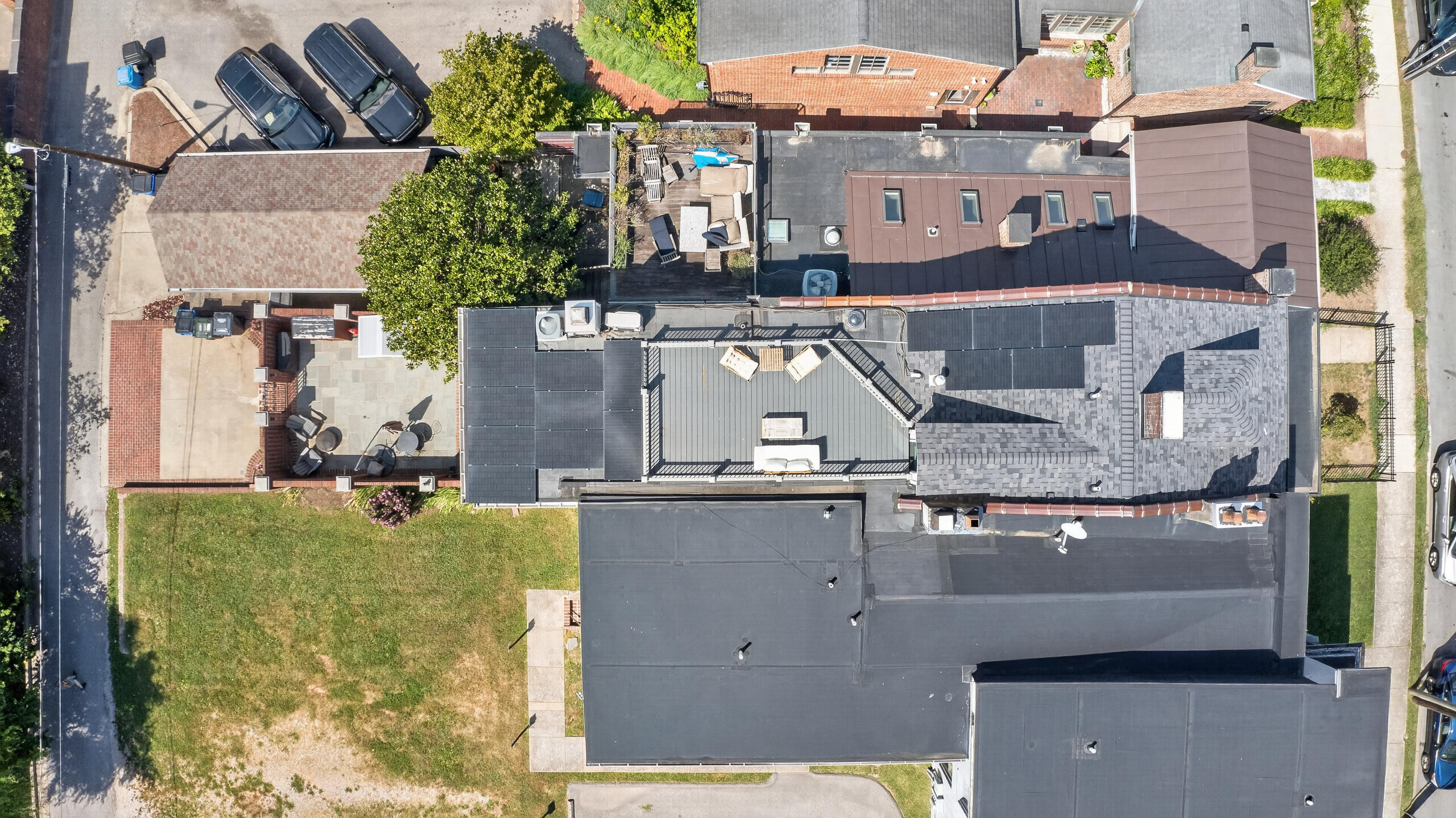 128 E Third Street Property Photo 53
