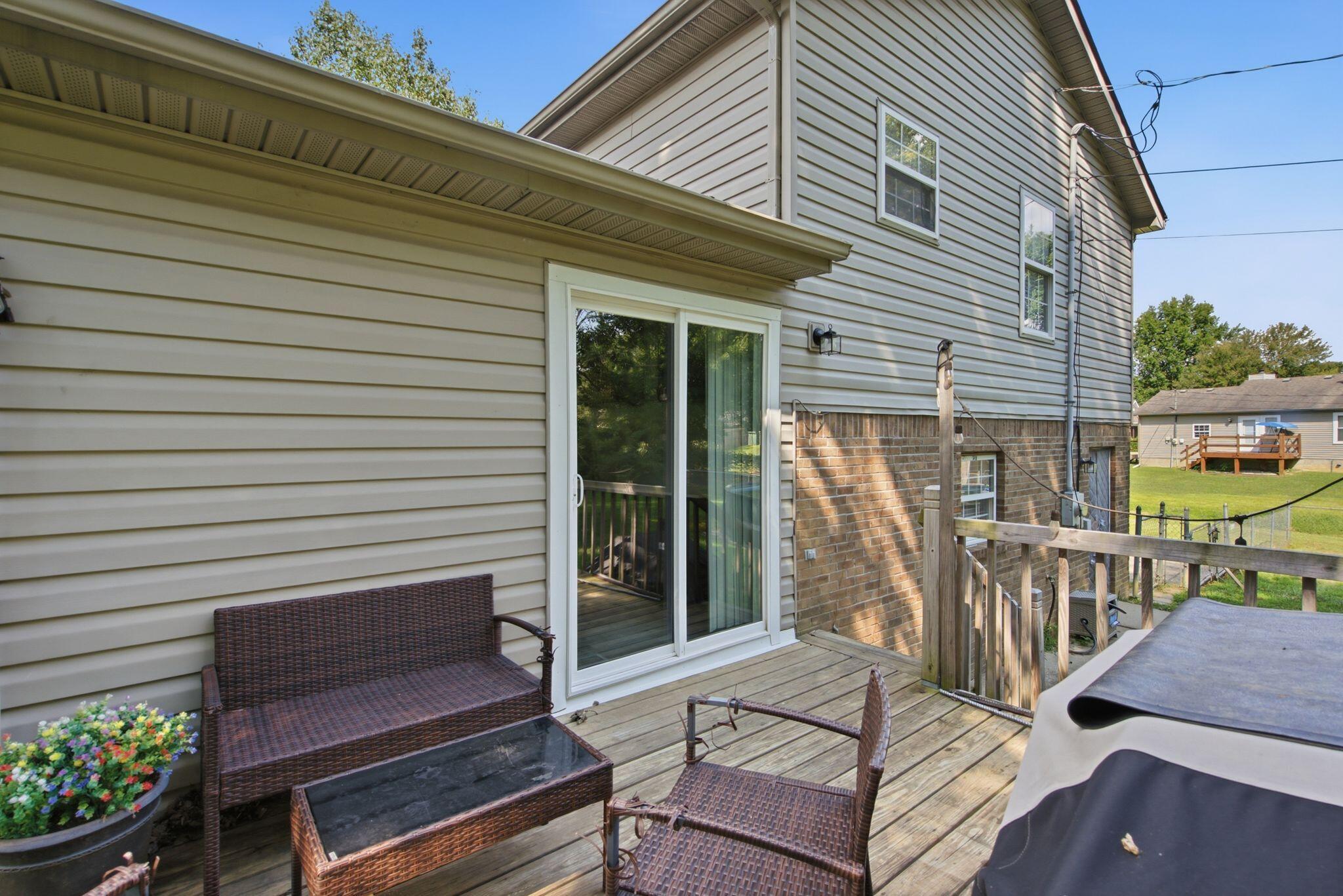 303 Cedar Way Property Photo 32